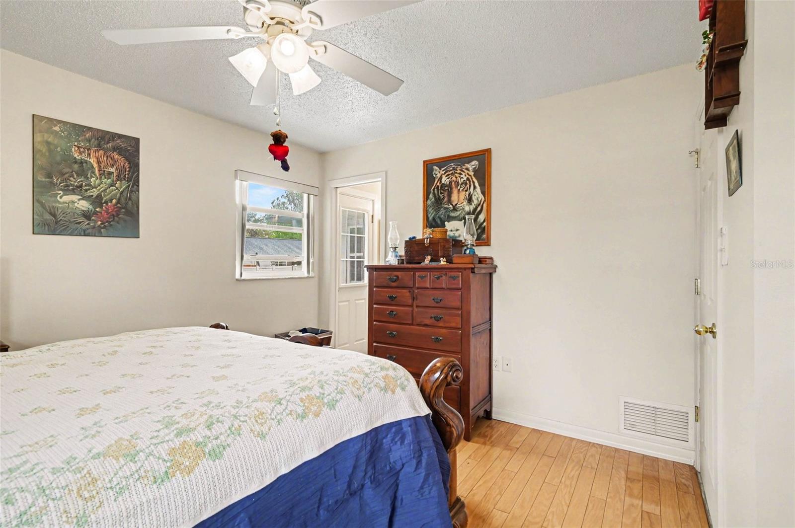 LAND-OR-LKS ACRES 1ST ADD - Residential