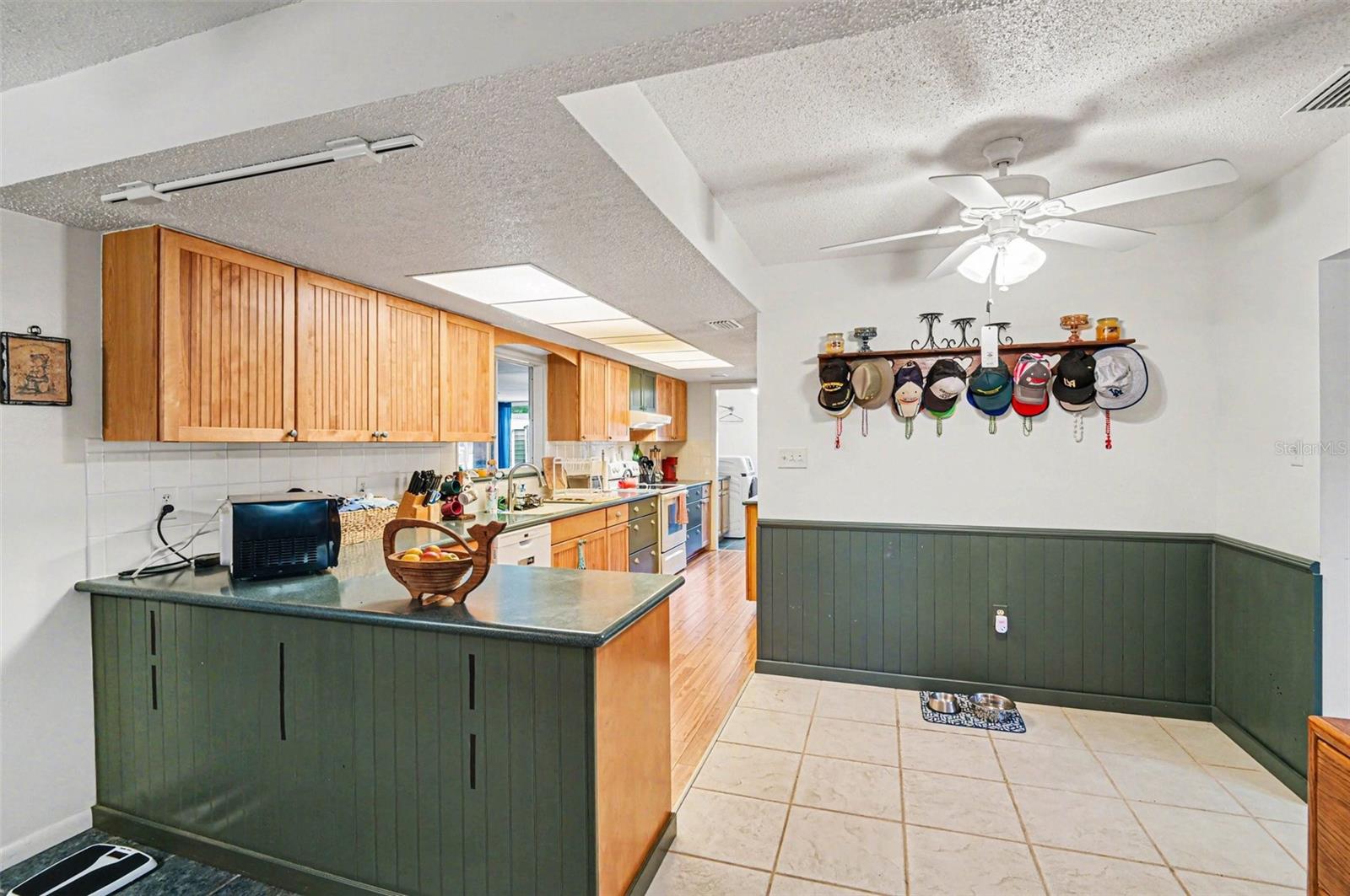 LAND-OR-LKS ACRES 1ST ADD - Residential