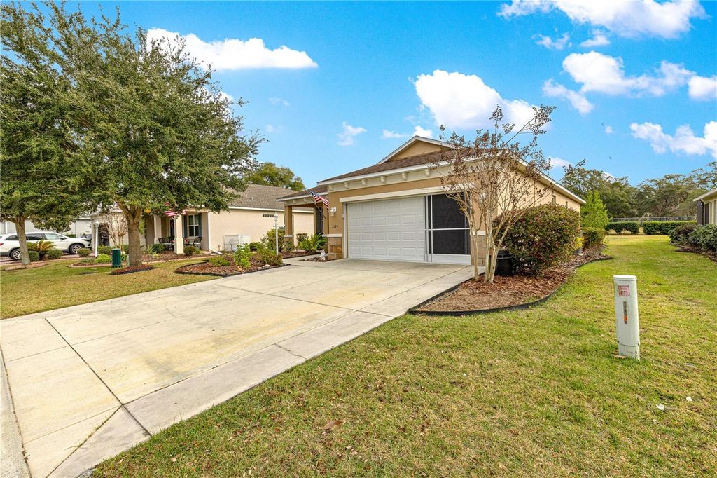 Photo of 8325 SW 77th Court, Ocala, FL 34476 (MLS # OM716398)
