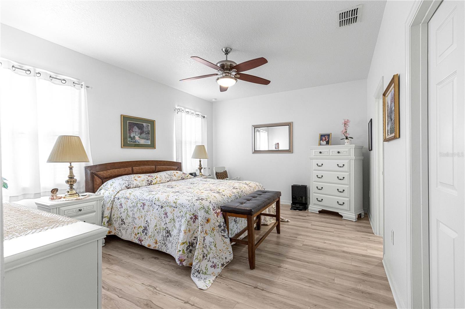 INDIGO EAST - Residential