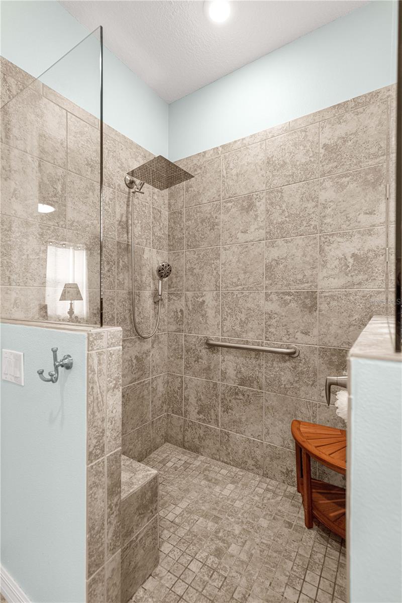 INDIGO EAST - Residential