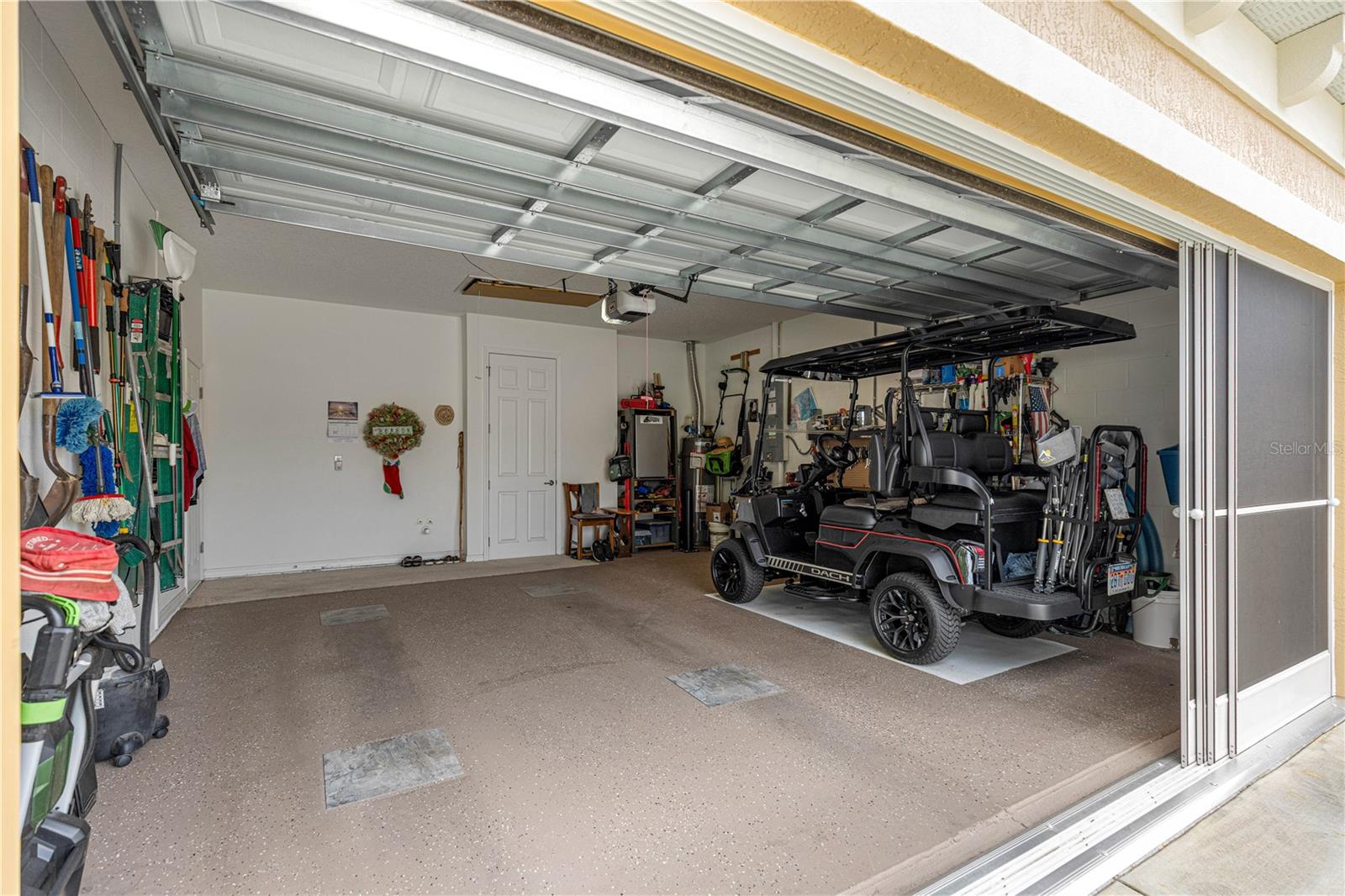 INDIGO EAST - Residential