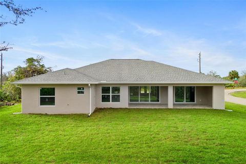 A home in PORT CHARLOTTE