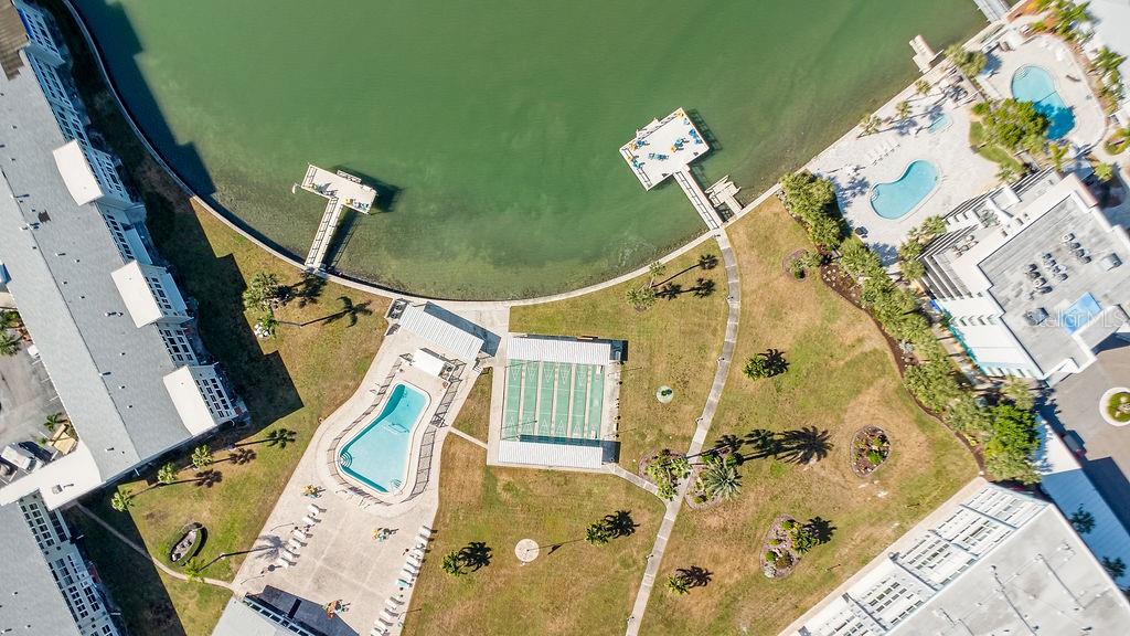 SHORE TOWERS BLDG - Residential