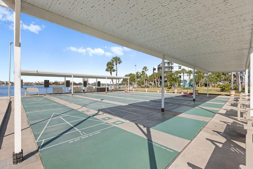 SHORE TOWERS BLDG - Residential