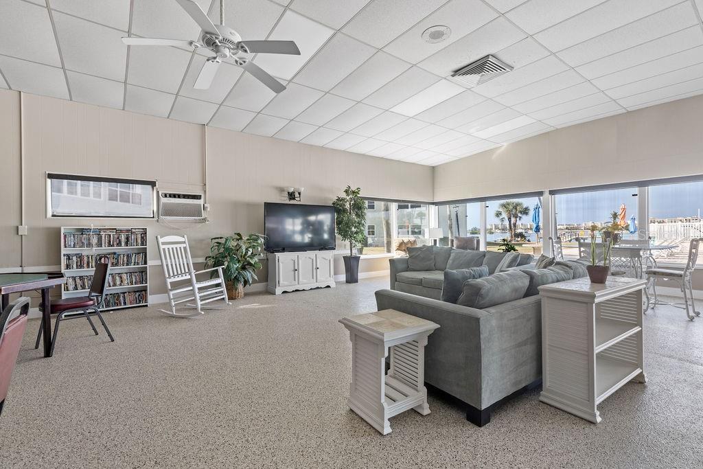 SHORE TOWERS BLDG - Residential