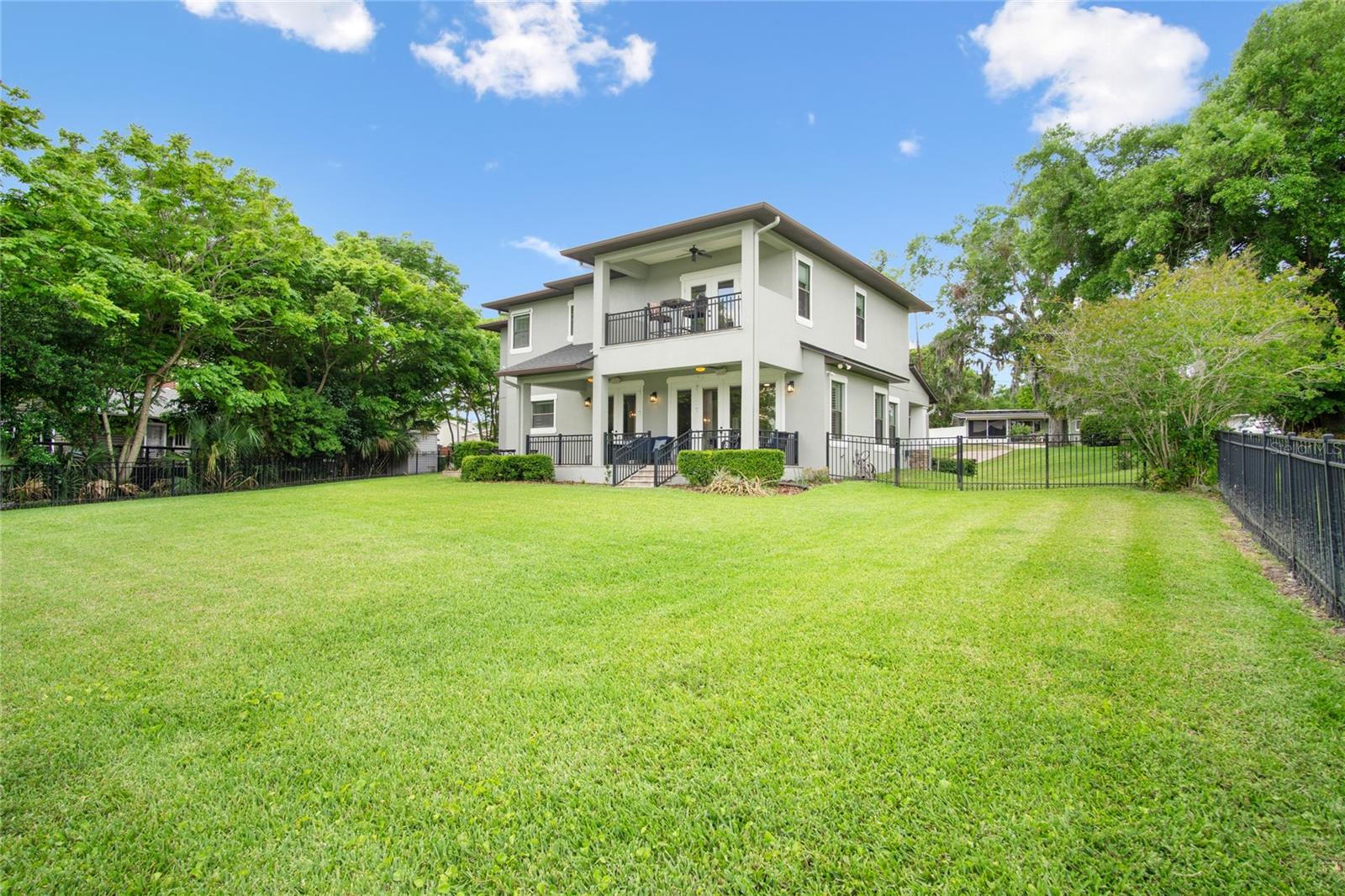 LAKE JENNIE JEWEL HEIGHTS - Residential