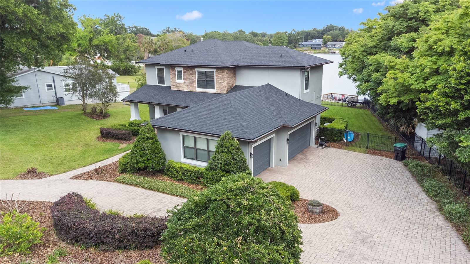 LAKE JENNIE JEWEL HEIGHTS - Residential