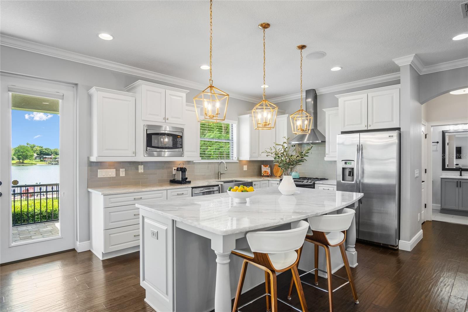 LAKE JENNIE JEWEL HEIGHTS - Residential