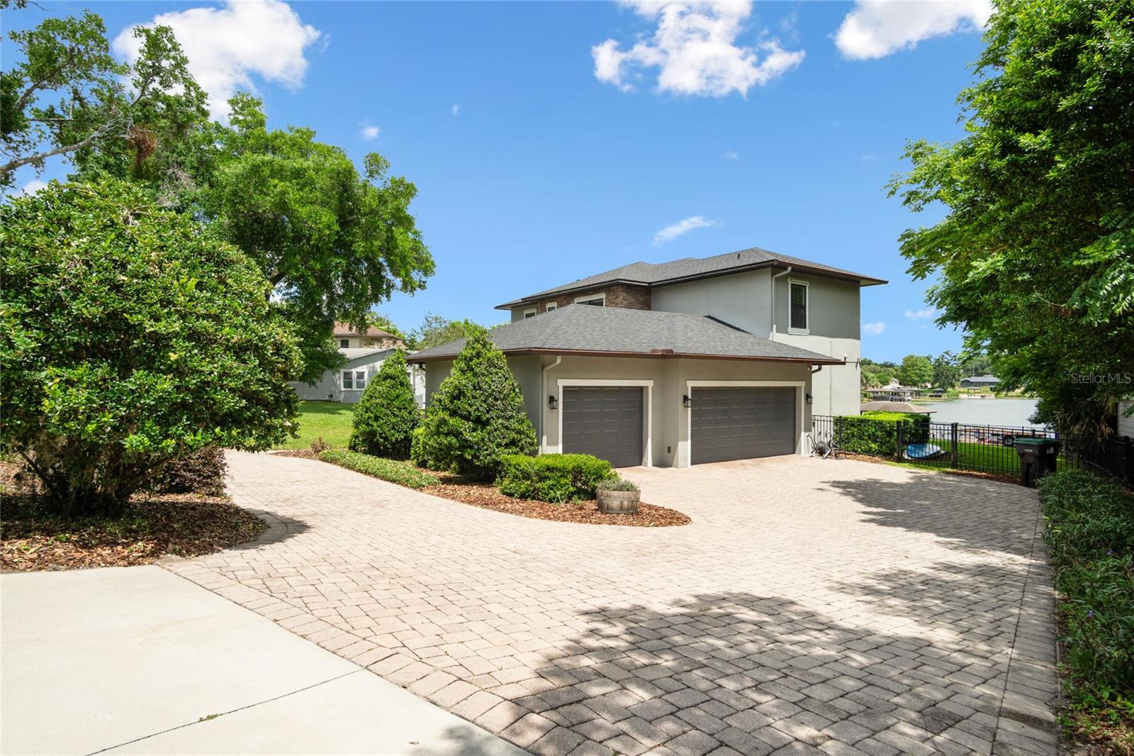 LAKE JENNIE JEWEL HEIGHTS - Residential
