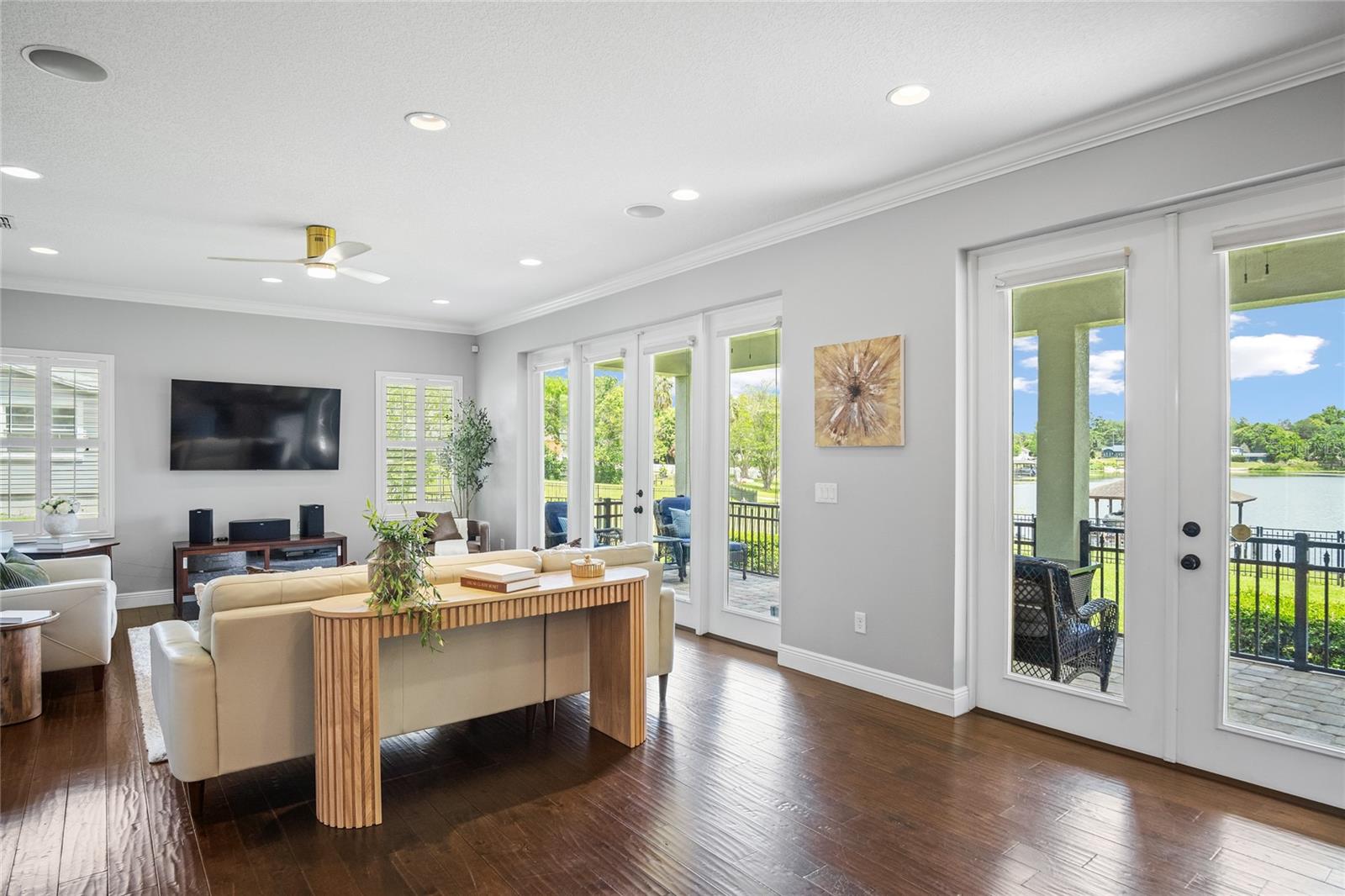LAKE JENNIE JEWEL HEIGHTS - Residential