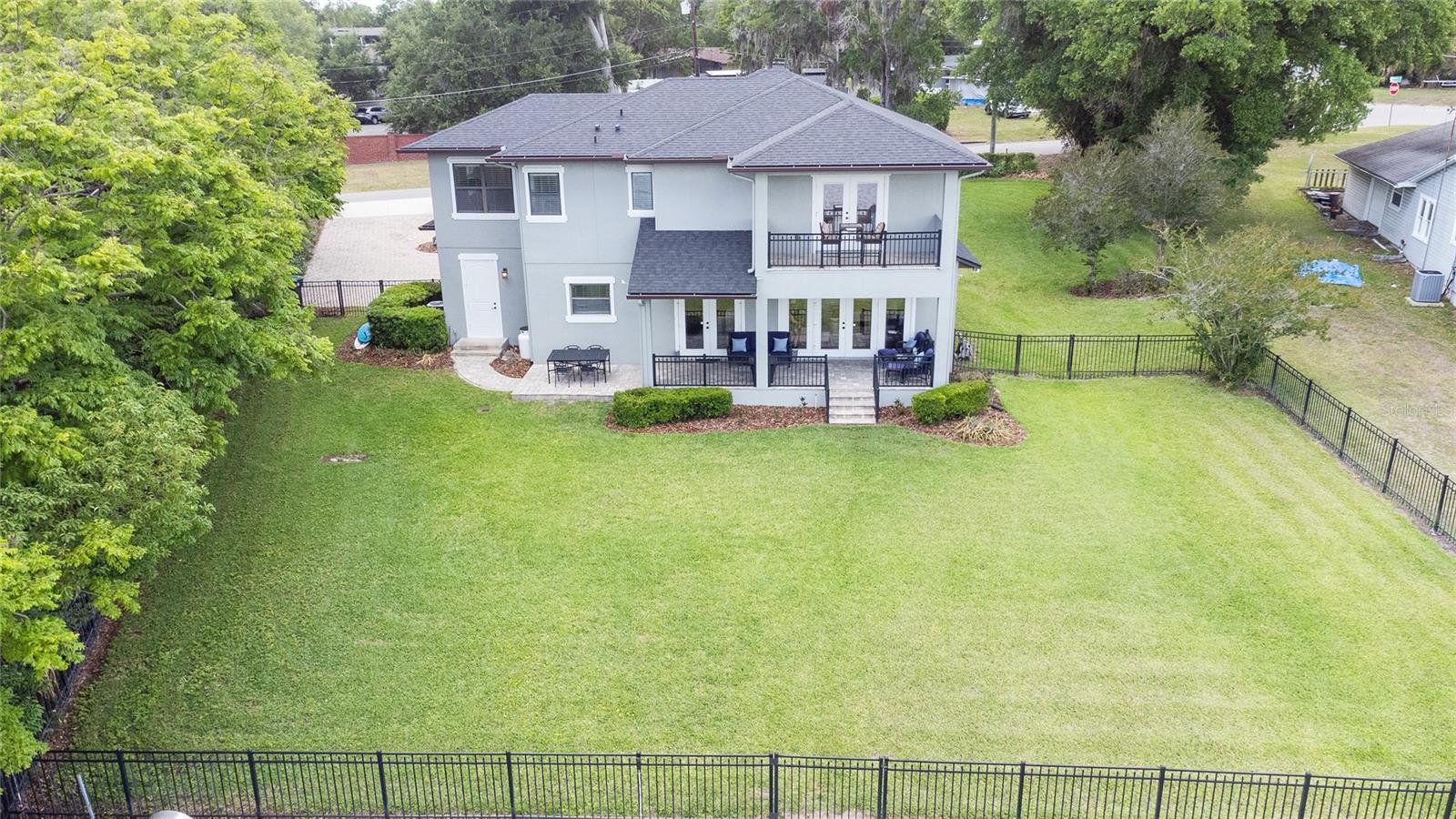 LAKE JENNIE JEWEL HEIGHTS - Residential