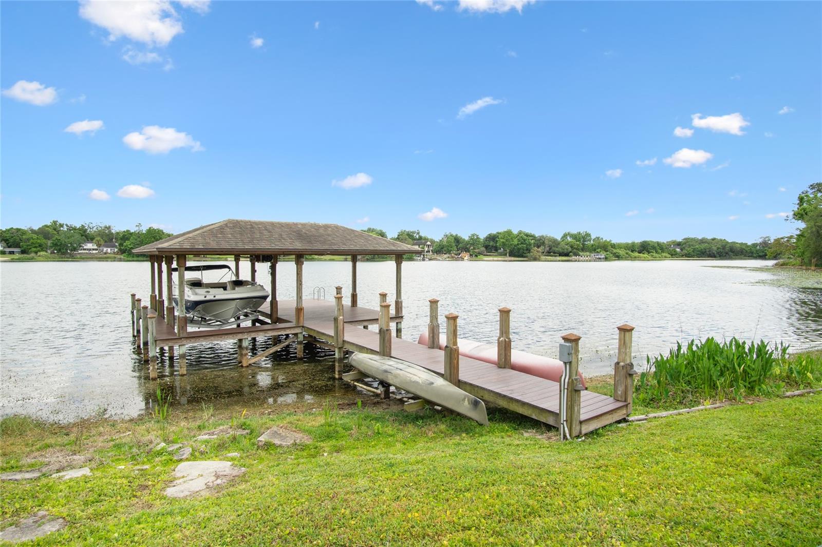 LAKE JENNIE JEWEL HEIGHTS - Residential