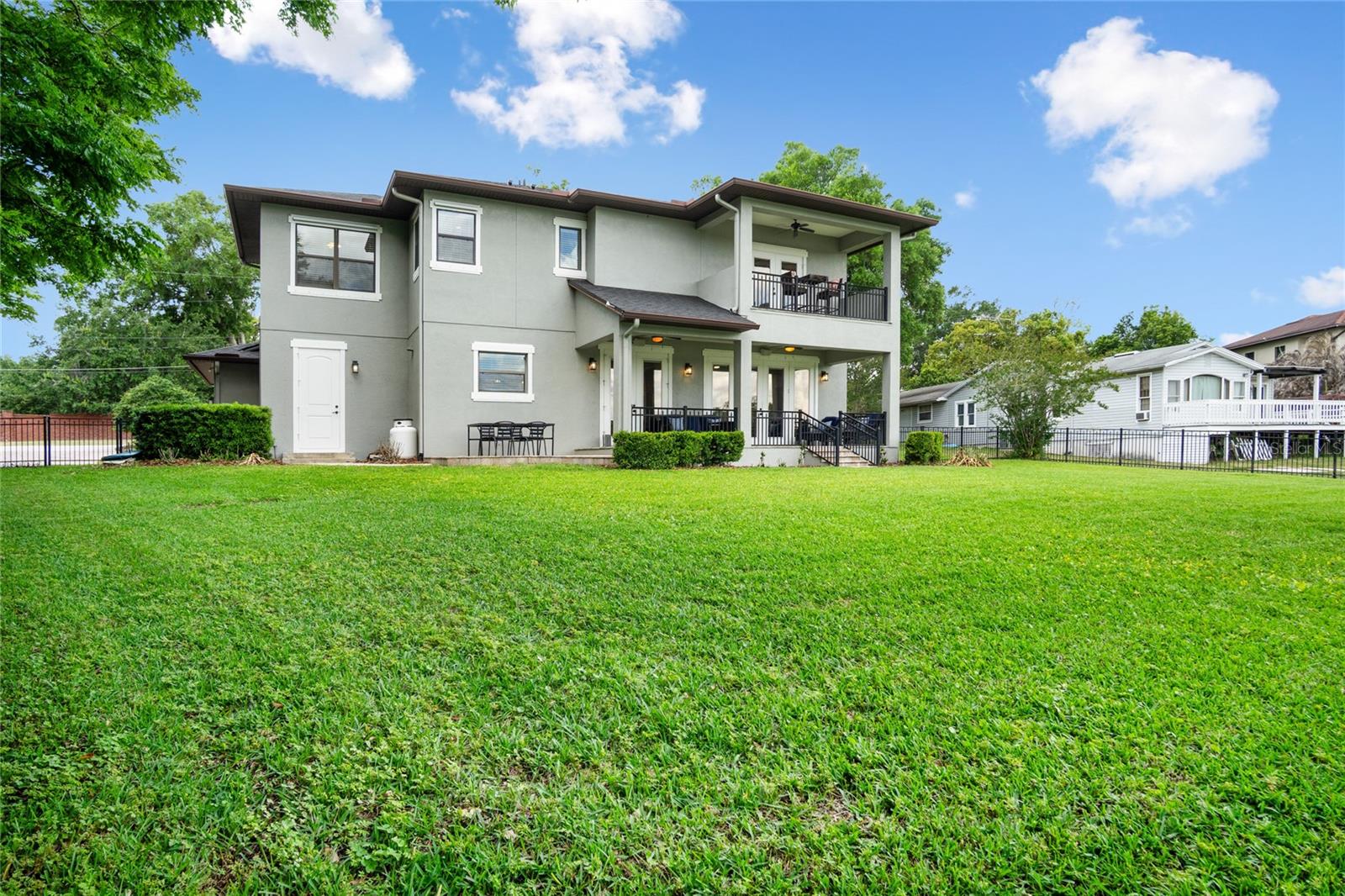 LAKE JENNIE JEWEL HEIGHTS - Residential
