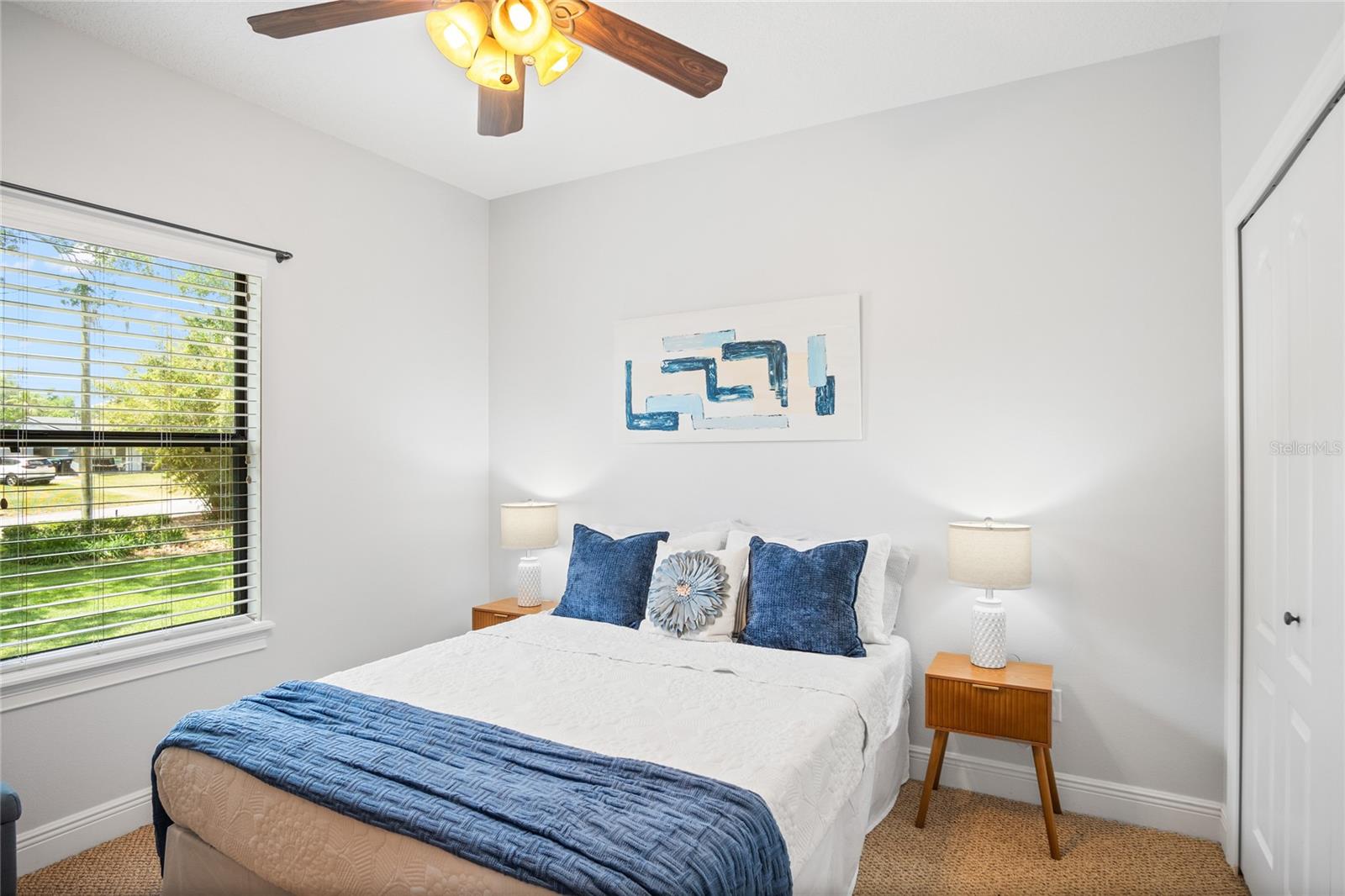 LAKE JENNIE JEWEL HEIGHTS - Residential