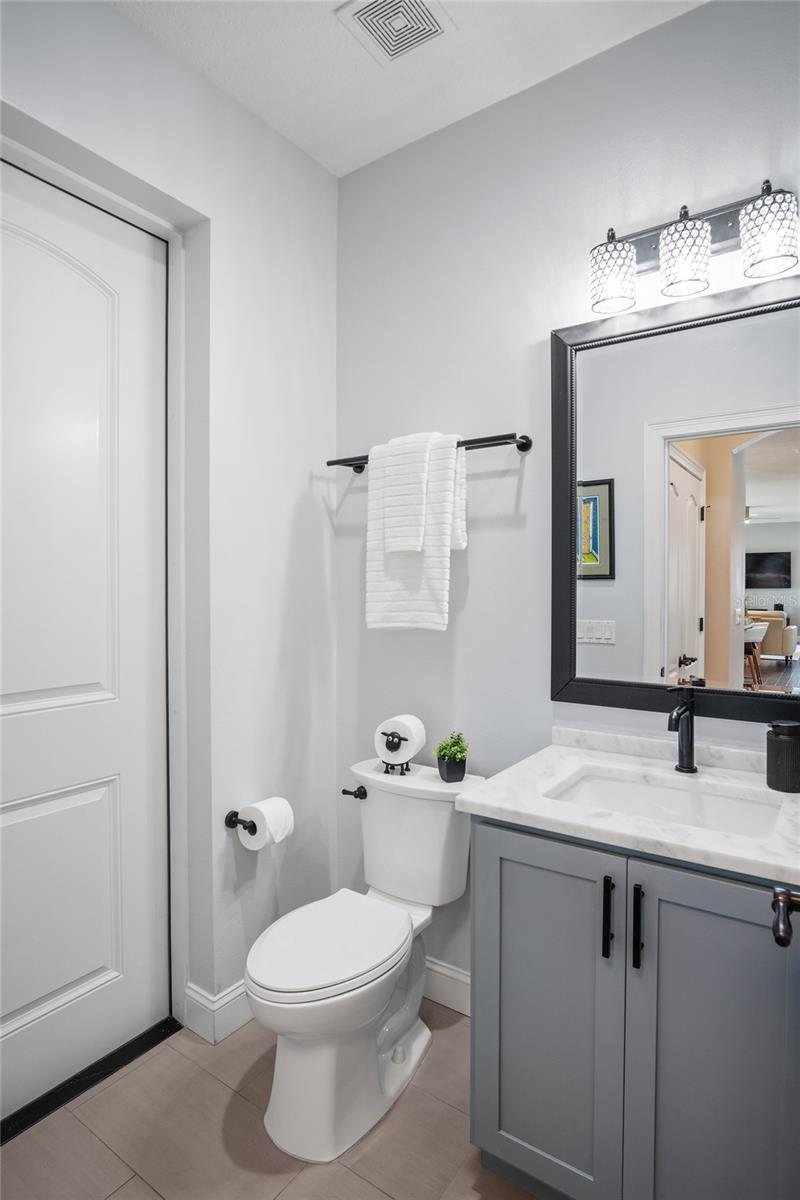 LAKE JENNIE JEWEL HEIGHTS - Residential