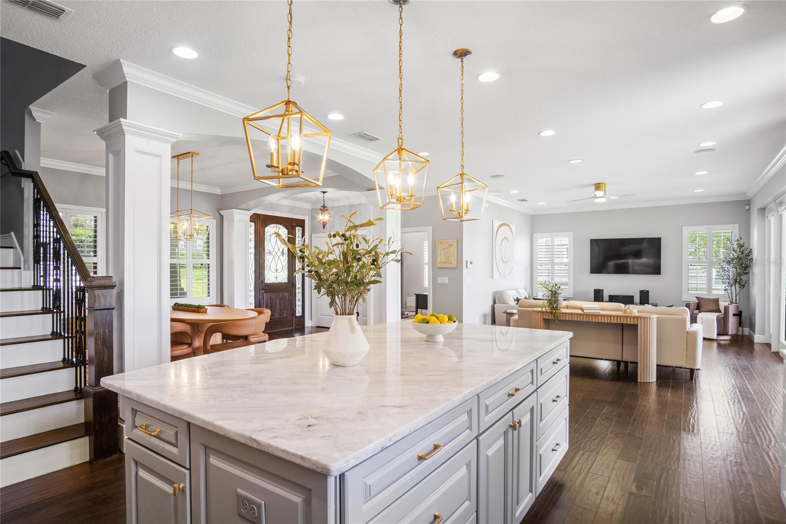 LAKE JENNIE JEWEL HEIGHTS - Residential