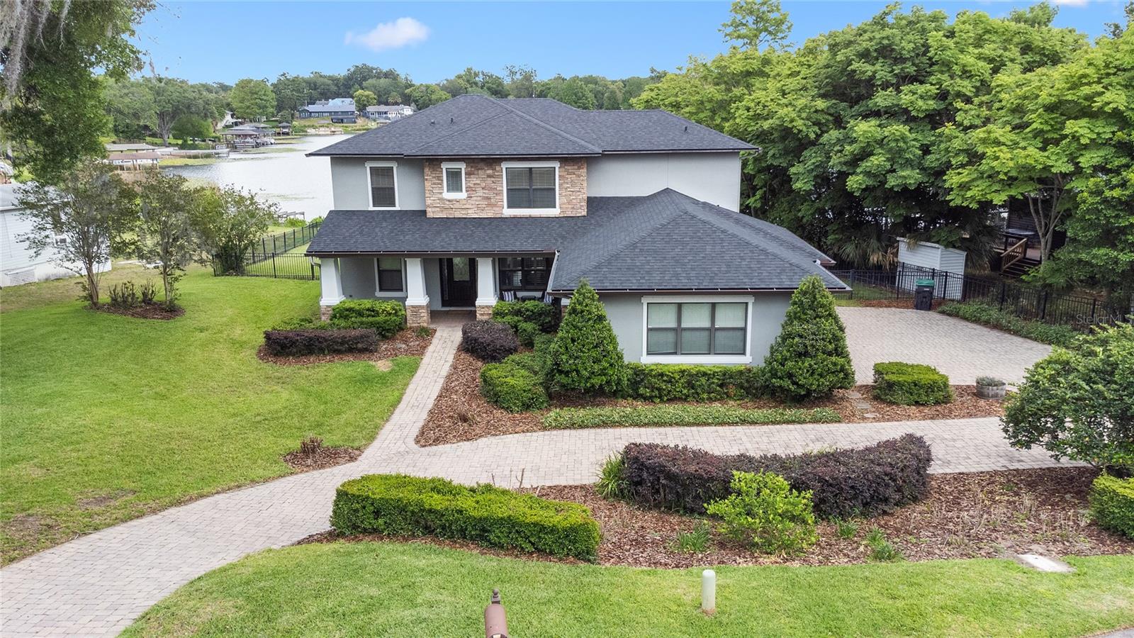 LAKE JENNIE JEWEL HEIGHTS - Residential
