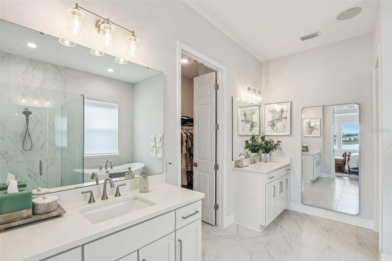 SILVER LANDING - Residential