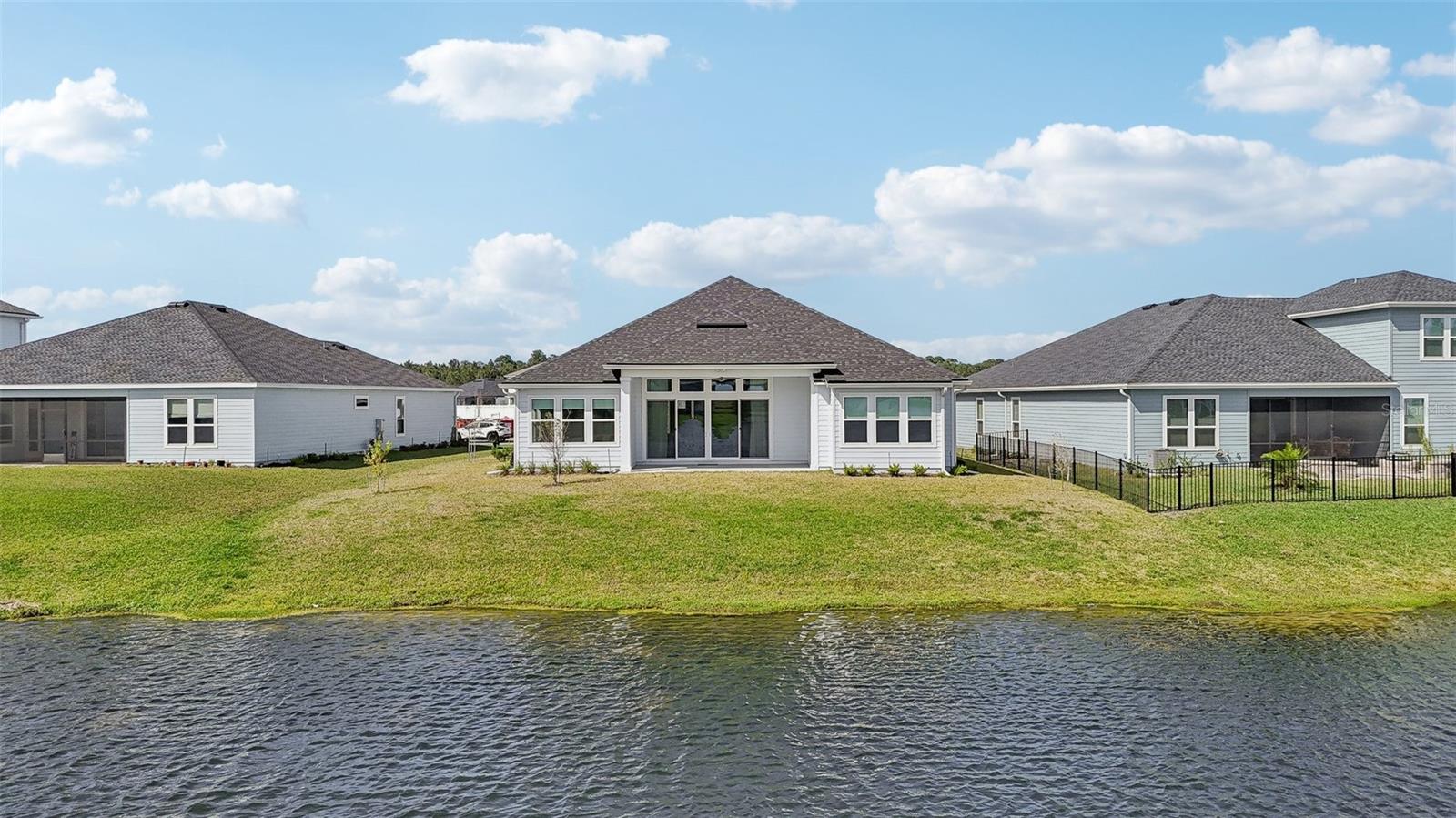 SILVER LANDING - Residential