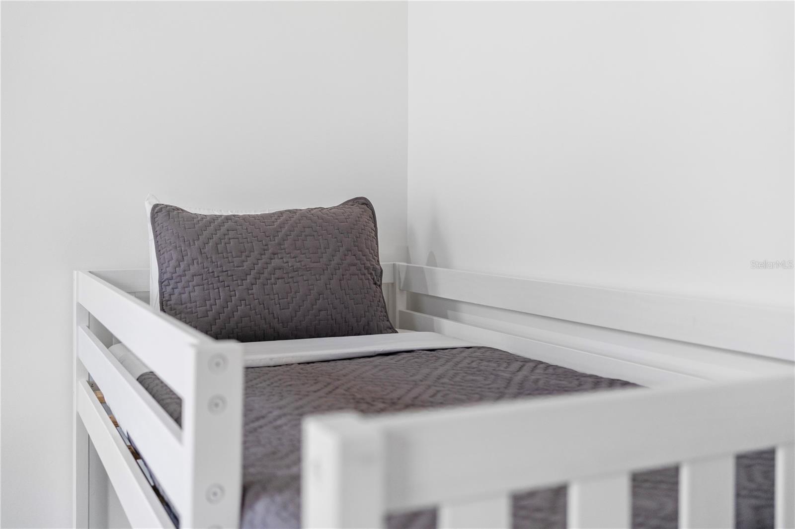 ROTONDA WEST PINE VLY - Residential Lease