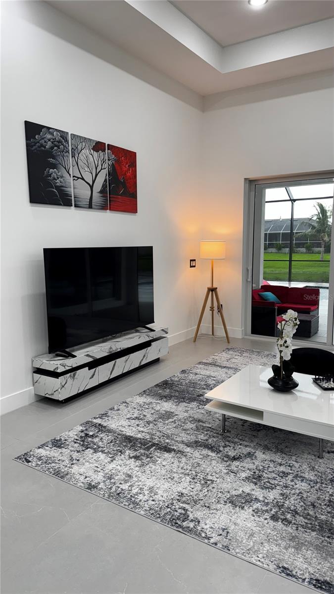 ROTONDA WEST PINE VLY - Residential Lease