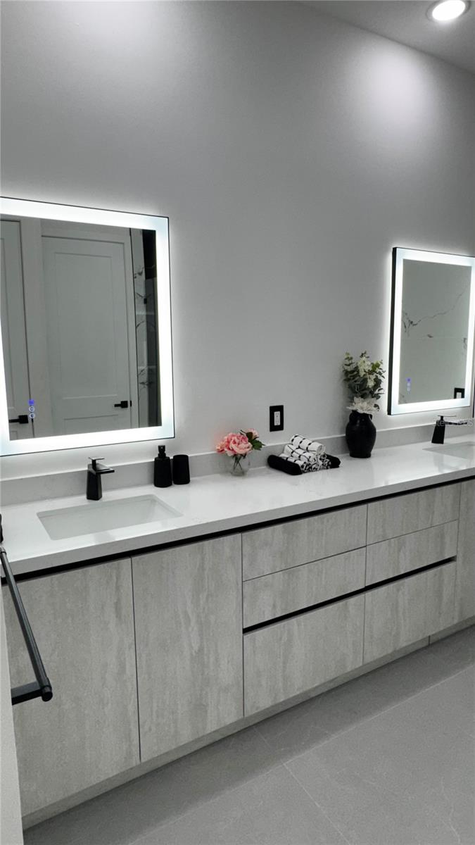 ROTONDA WEST PINE VLY - Residential Lease