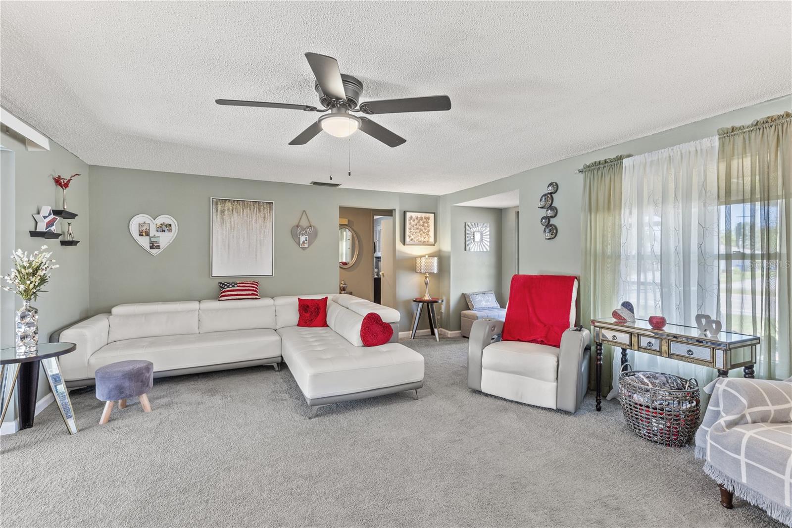 318 VENICE EAST BOULEVARD