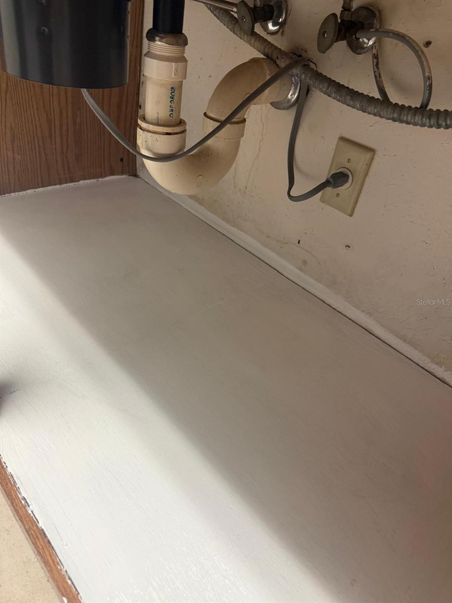 TRADEWINDS - Residential Lease