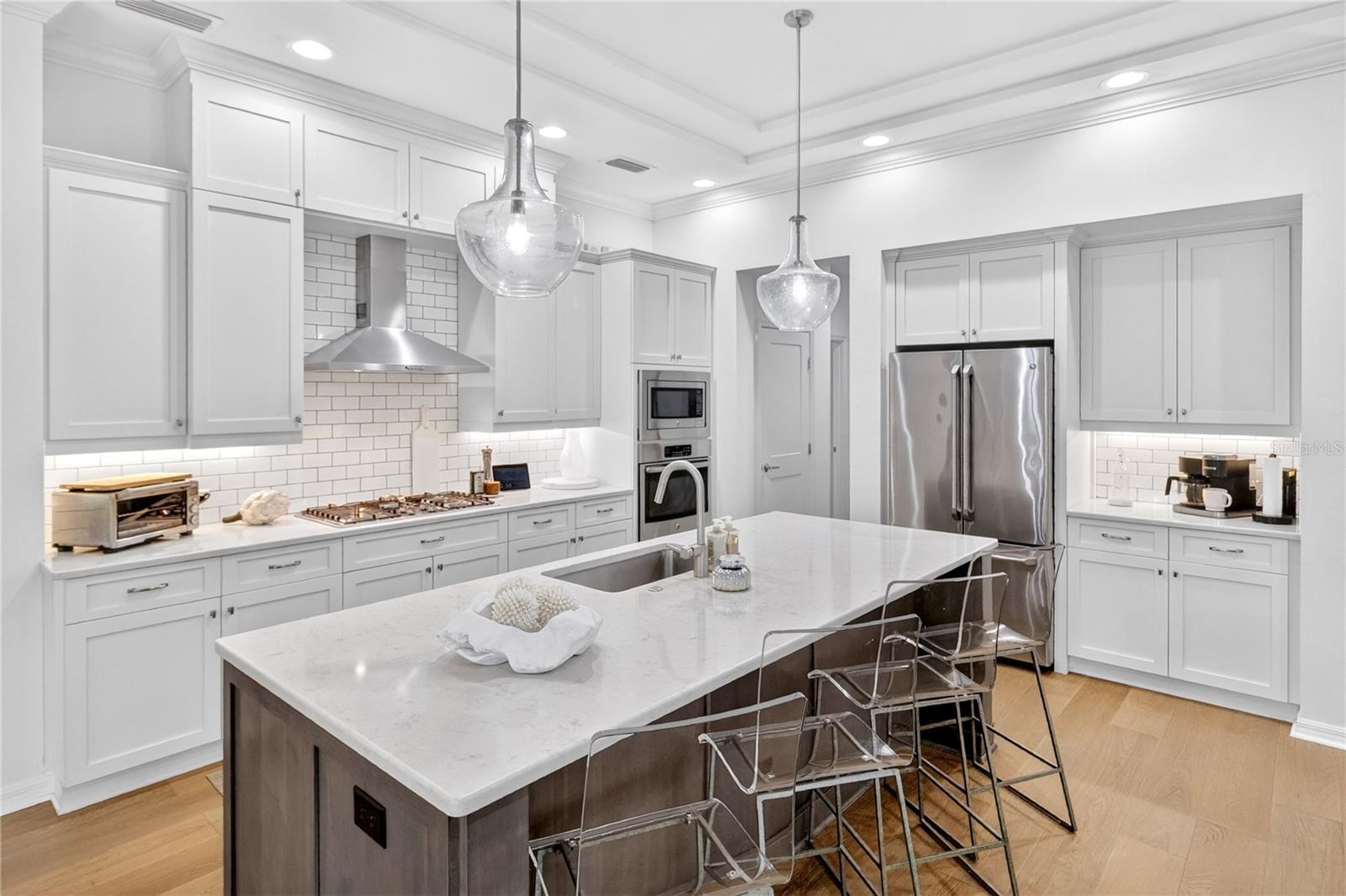 OAKMONT - Residential