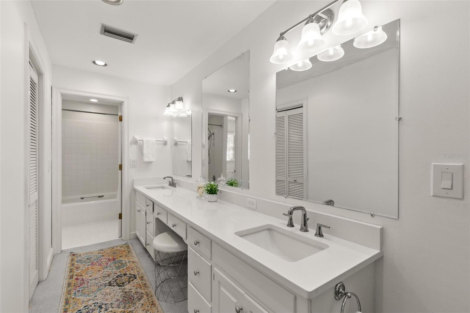 VILLA ROSA PARK - Residential