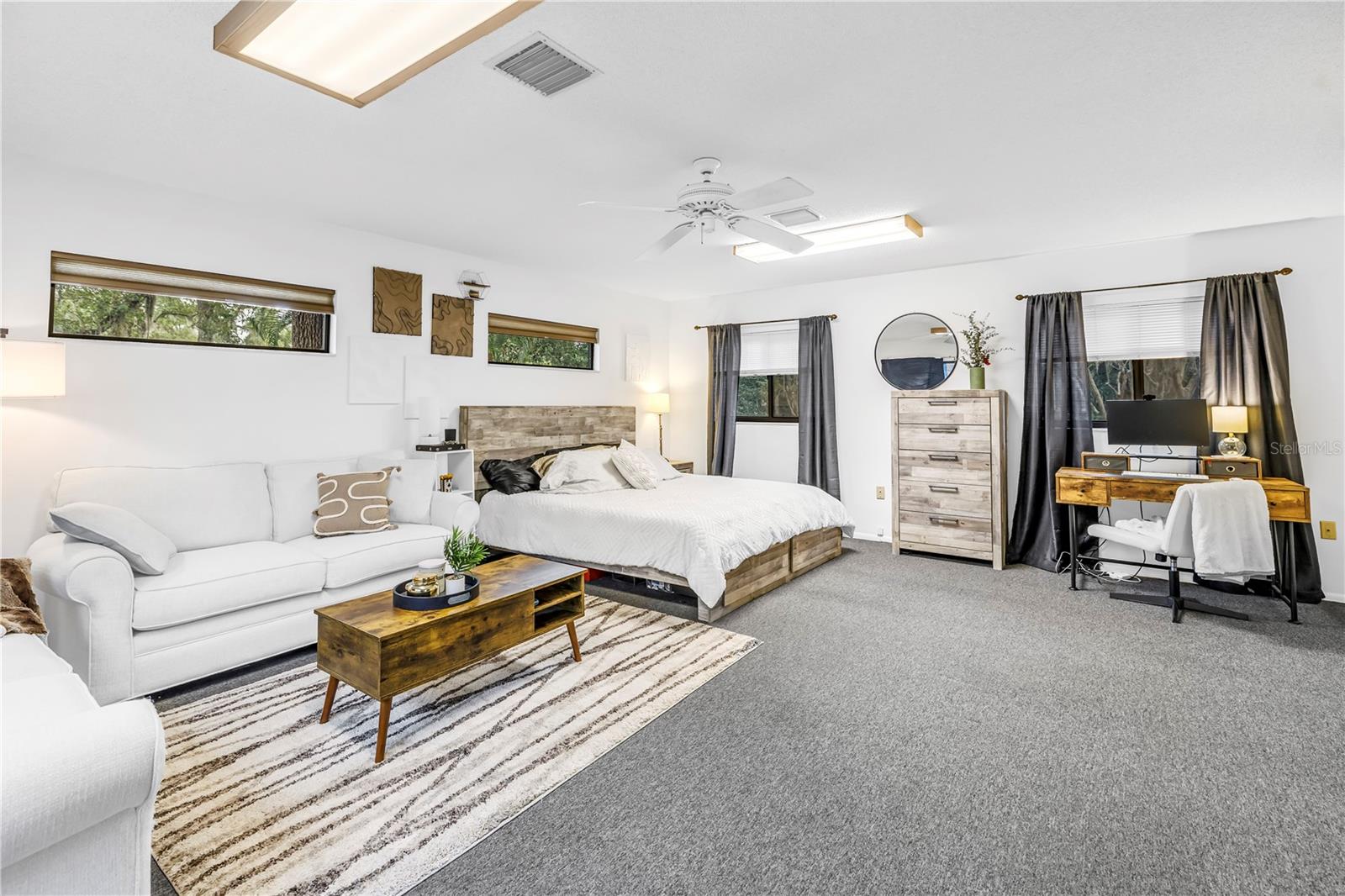 HIDDEN OAKS ESTATES - Residential