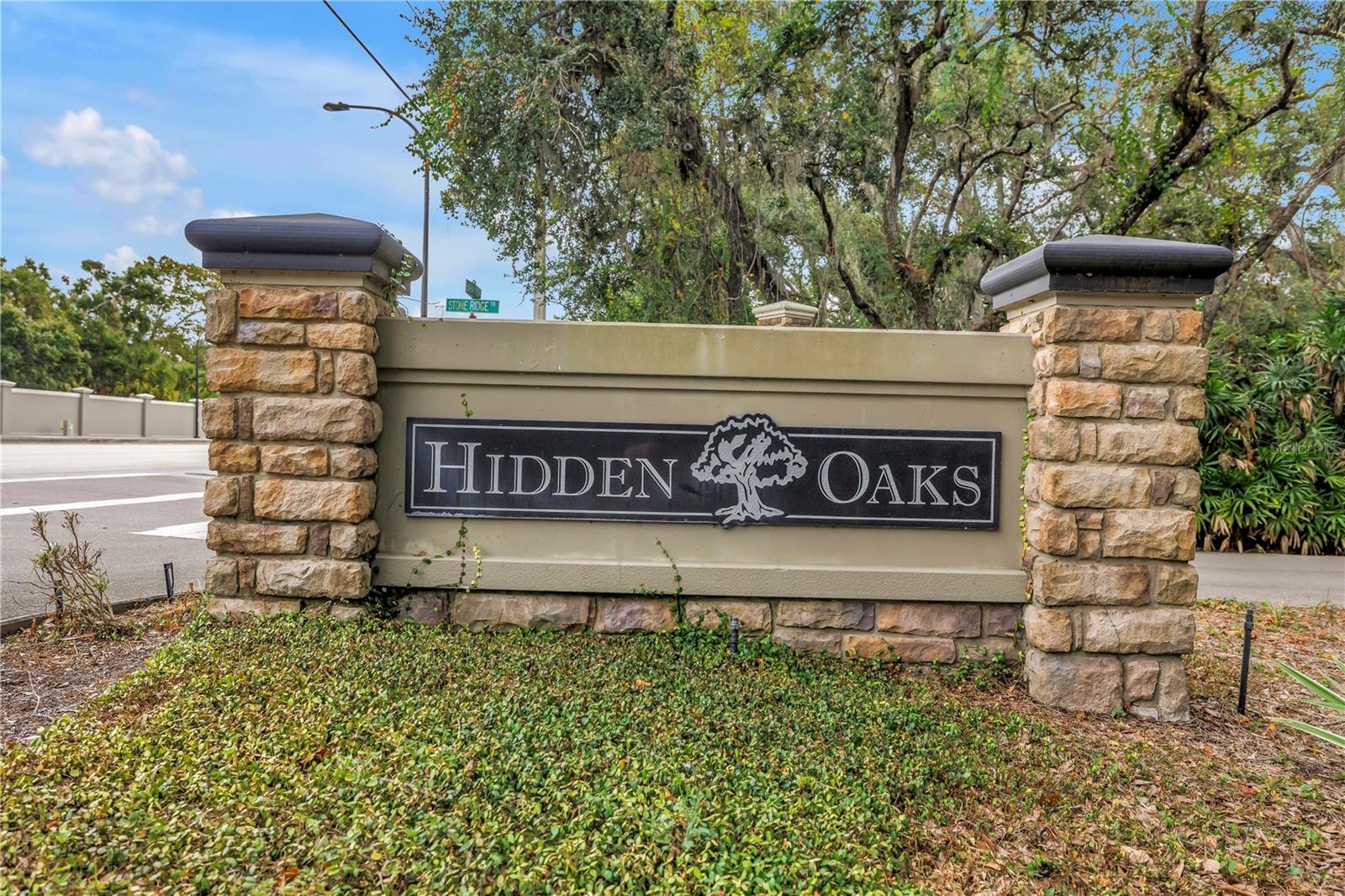 HIDDEN OAKS ESTATES - Residential