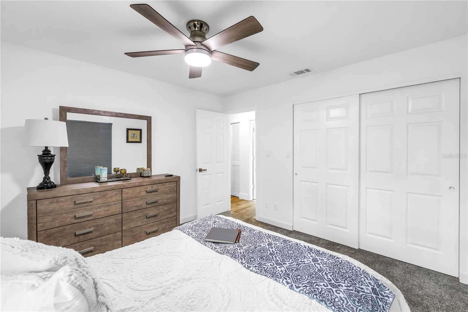 HIDDEN OAKS ESTATES - Residential