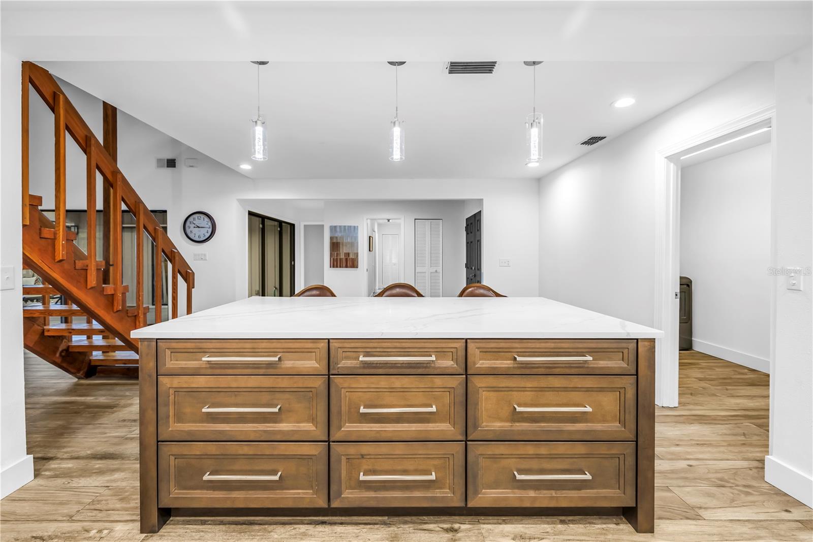 HIDDEN OAKS ESTATES - Residential