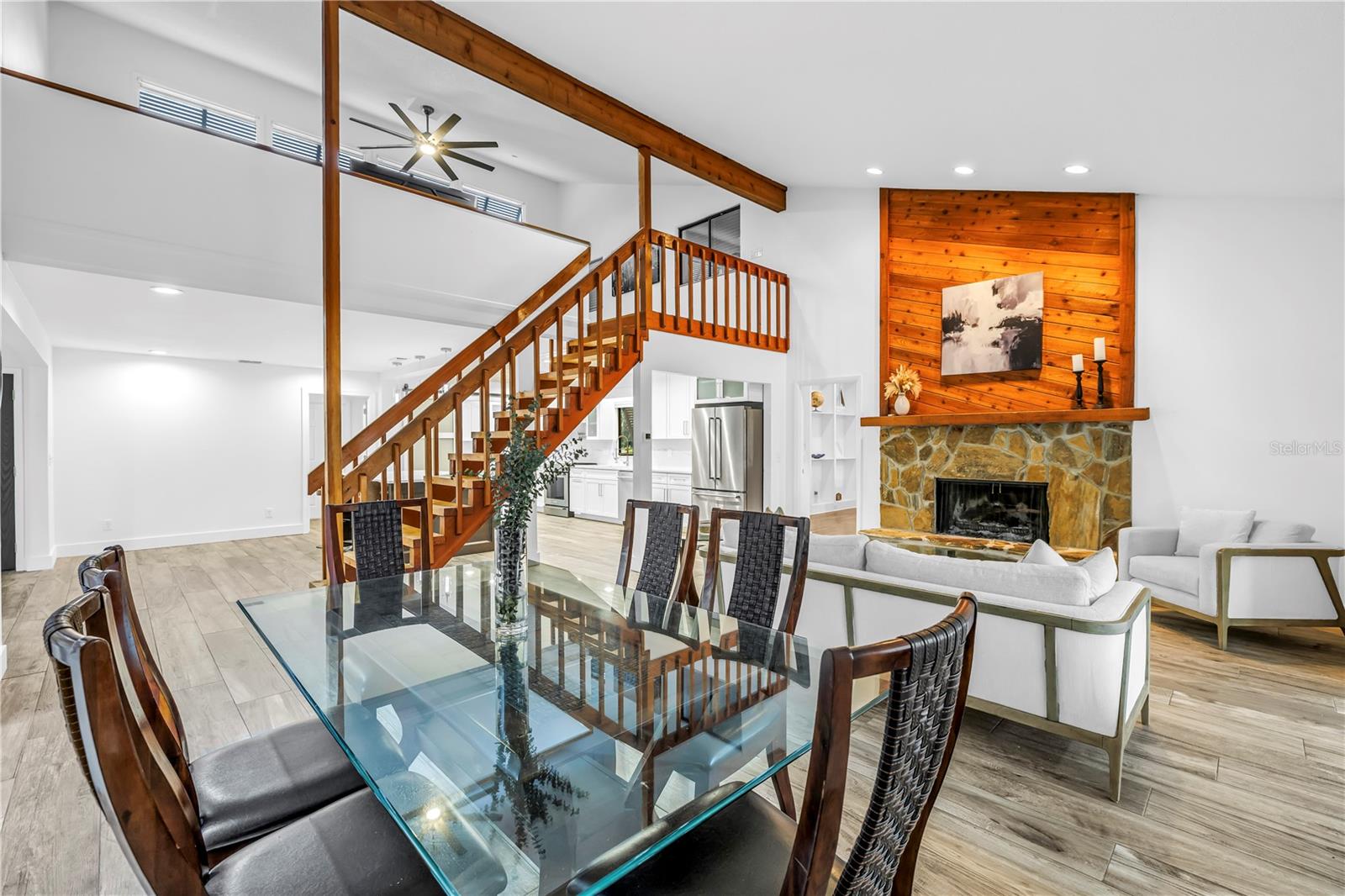 HIDDEN OAKS ESTATES - Residential