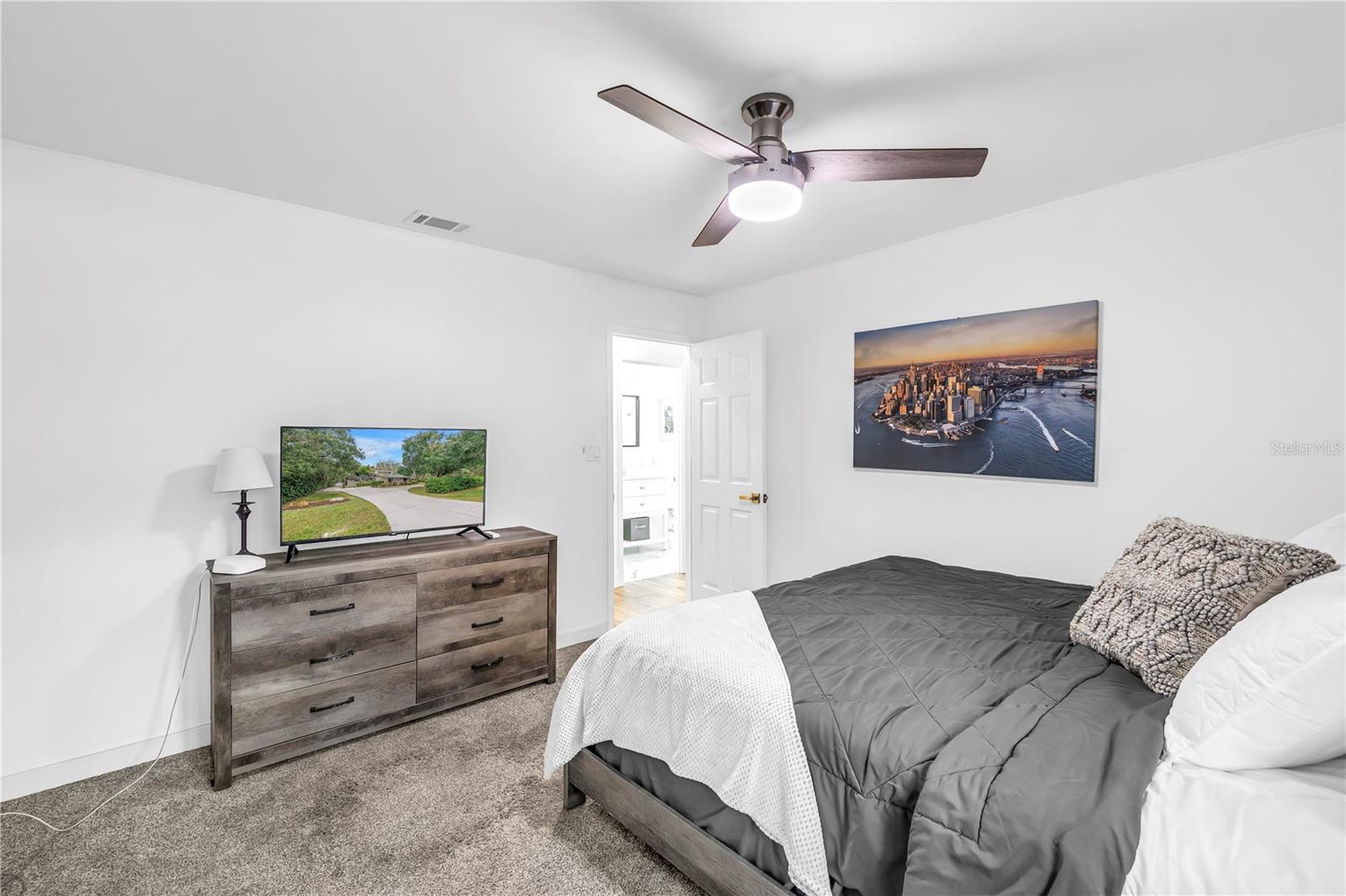 HIDDEN OAKS ESTATES - Residential