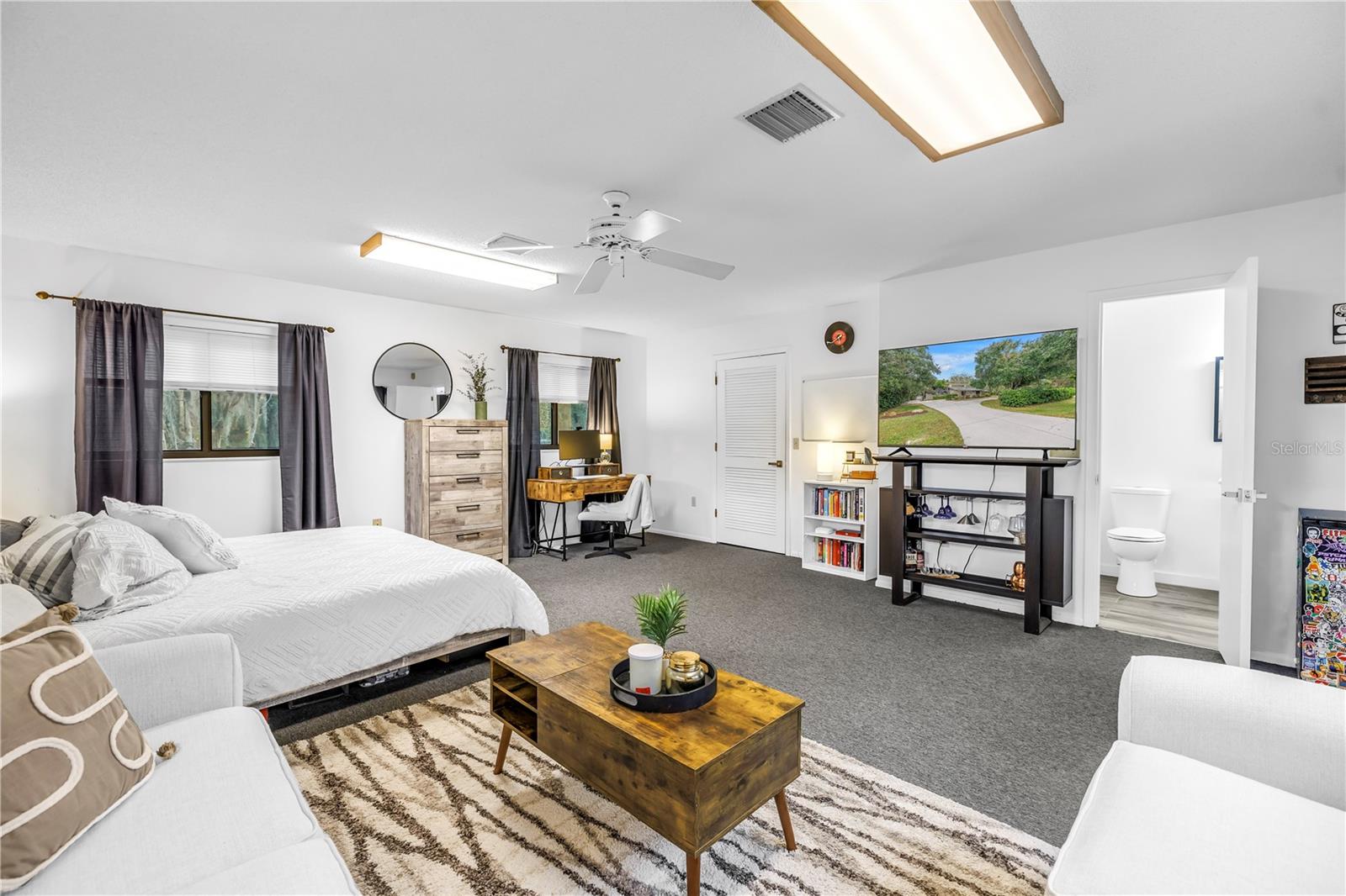 HIDDEN OAKS ESTATES - Residential