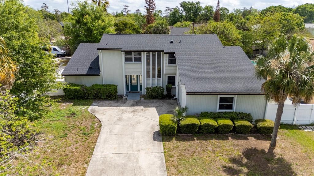 Photo of 211 S Shadow Bay Drive, Orlando, FL 32825 (MLS # S5147279)