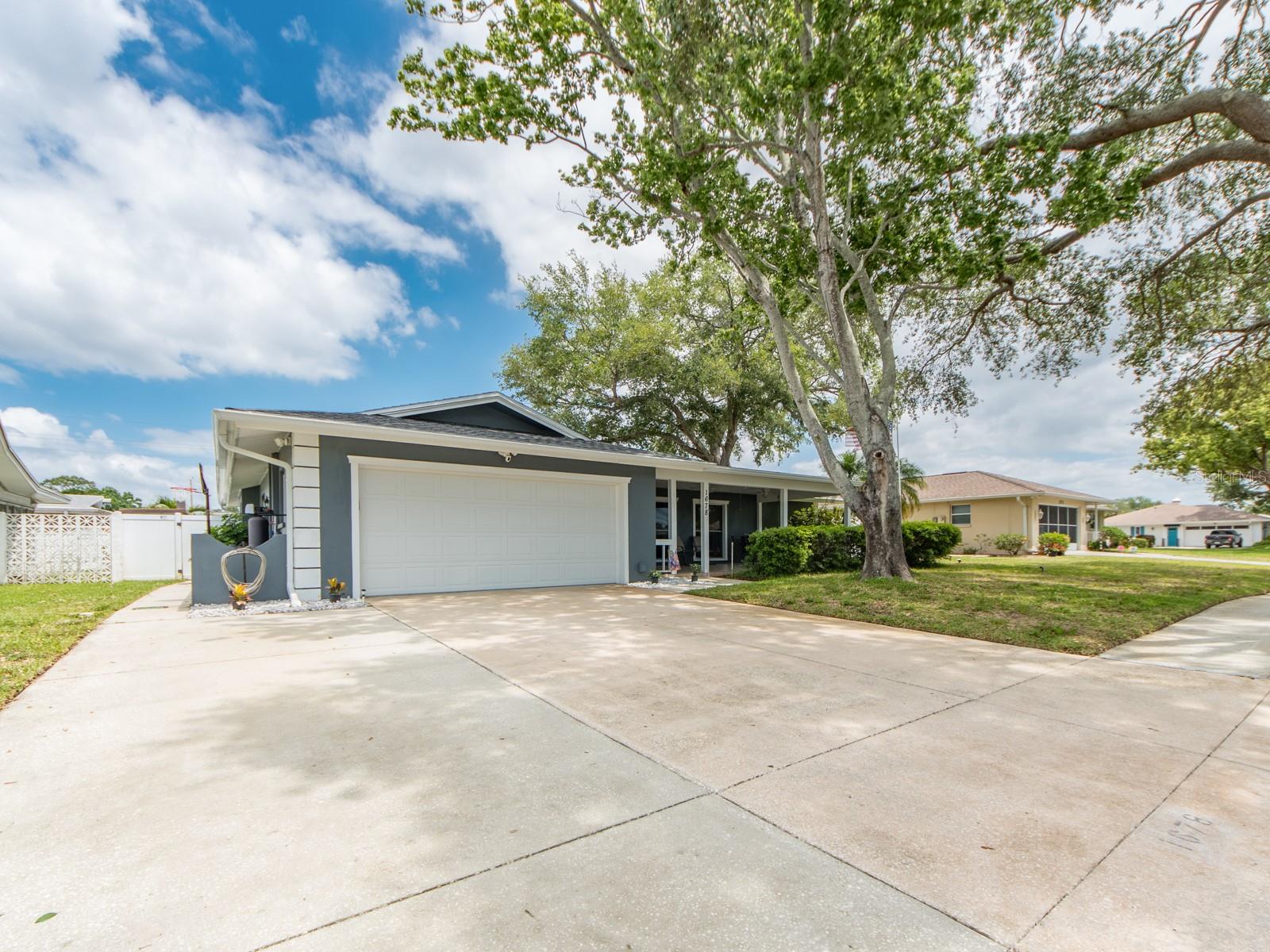 SUNSET LAKE ESTATES - Residential