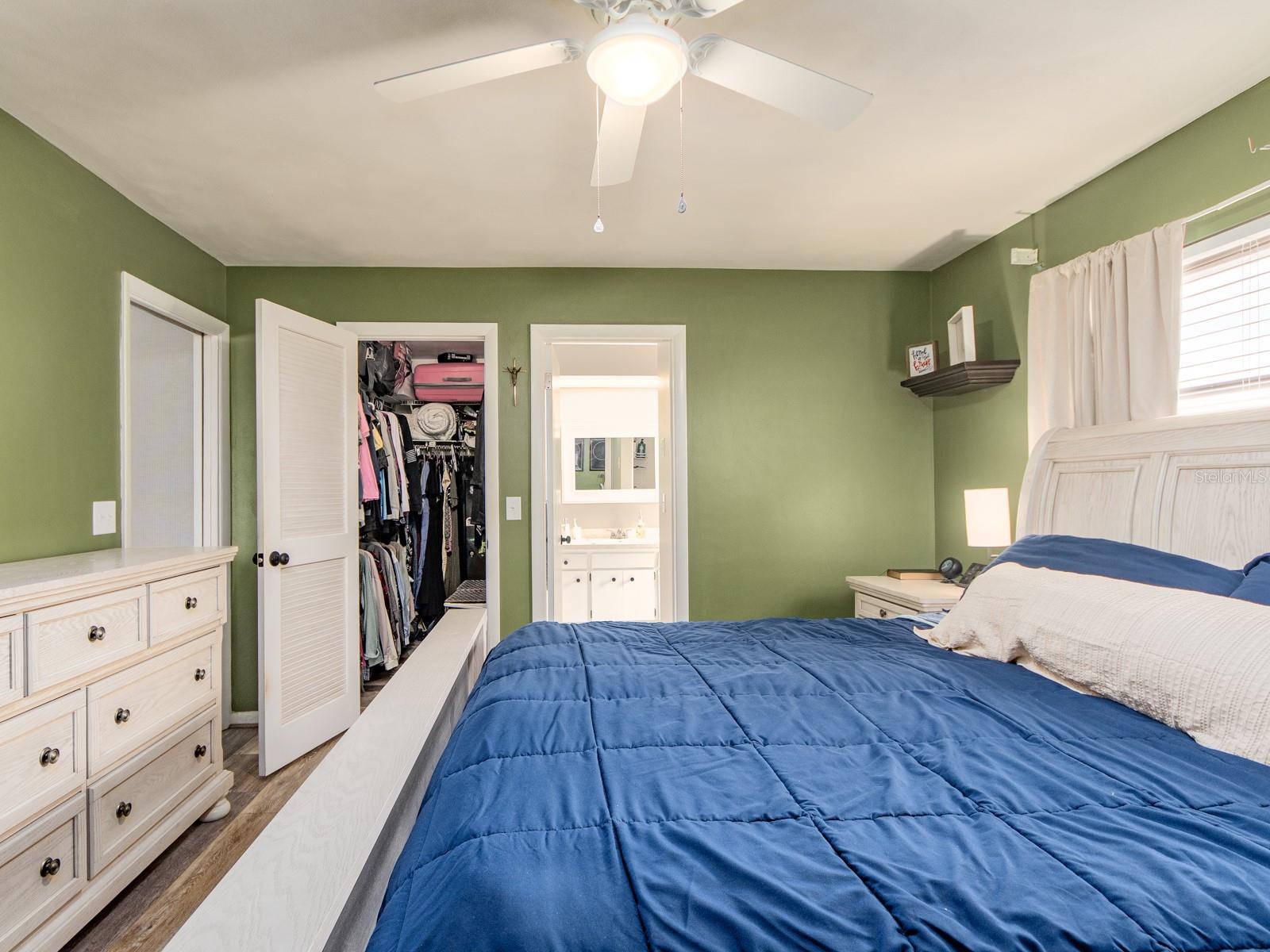 SUNSET LAKE ESTATES - Residential