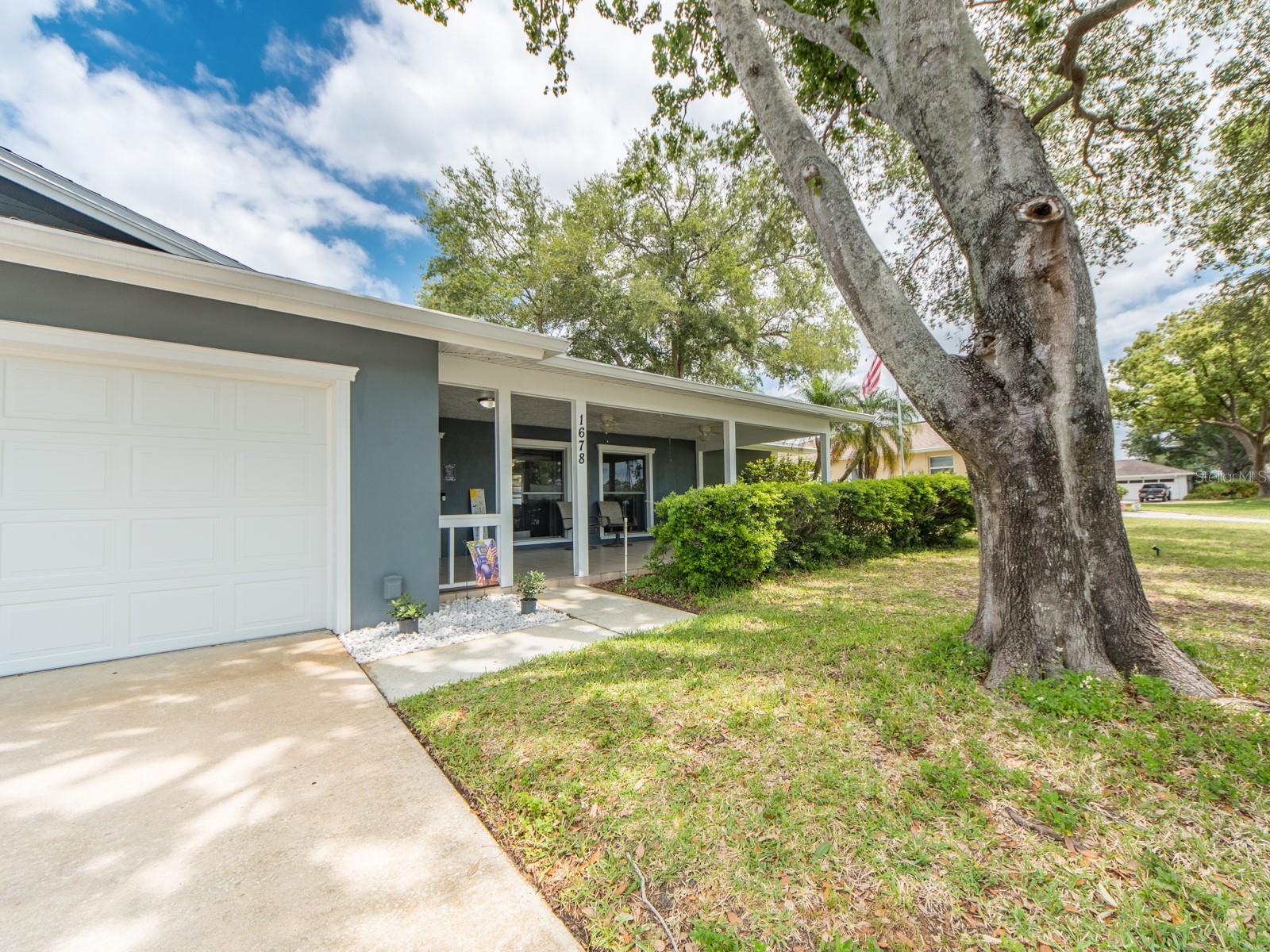 SUNSET LAKE ESTATES - Residential