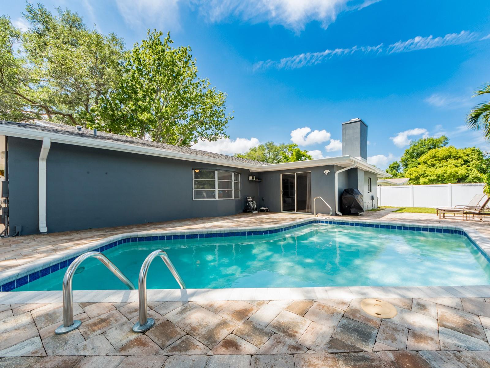 SUNSET LAKE ESTATES - Residential