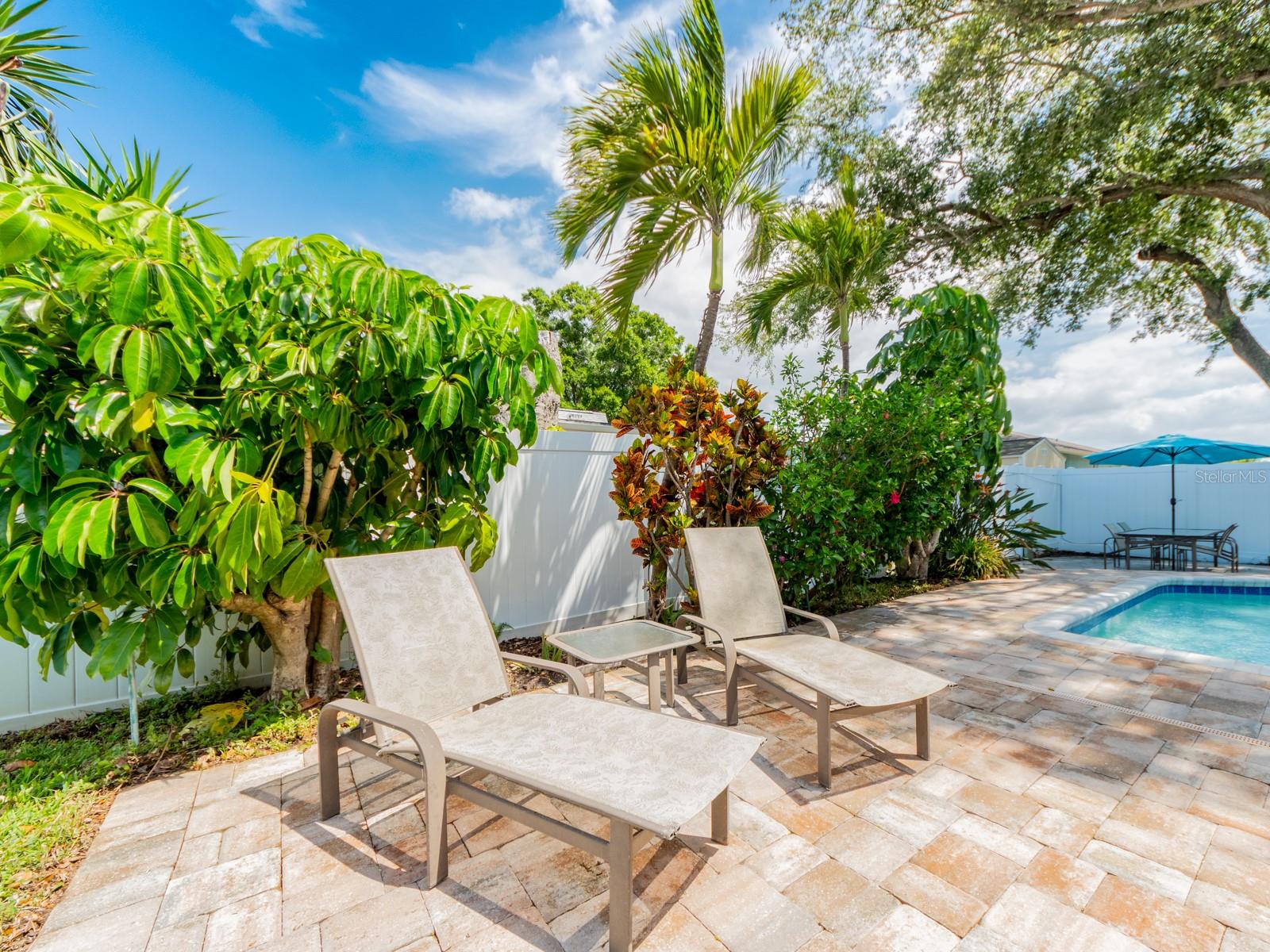 SUNSET LAKE ESTATES - Residential