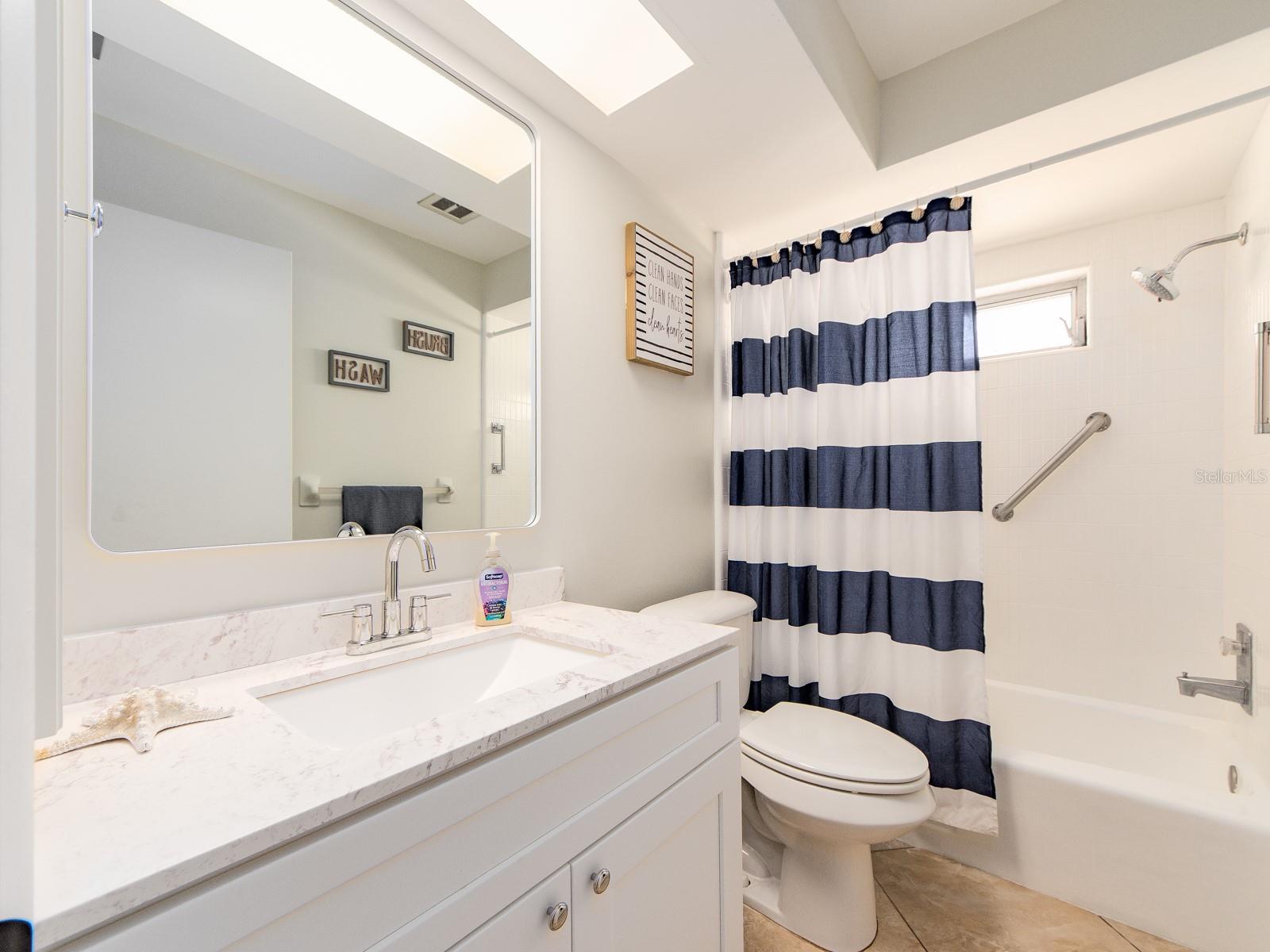 SUNSET LAKE ESTATES - Residential