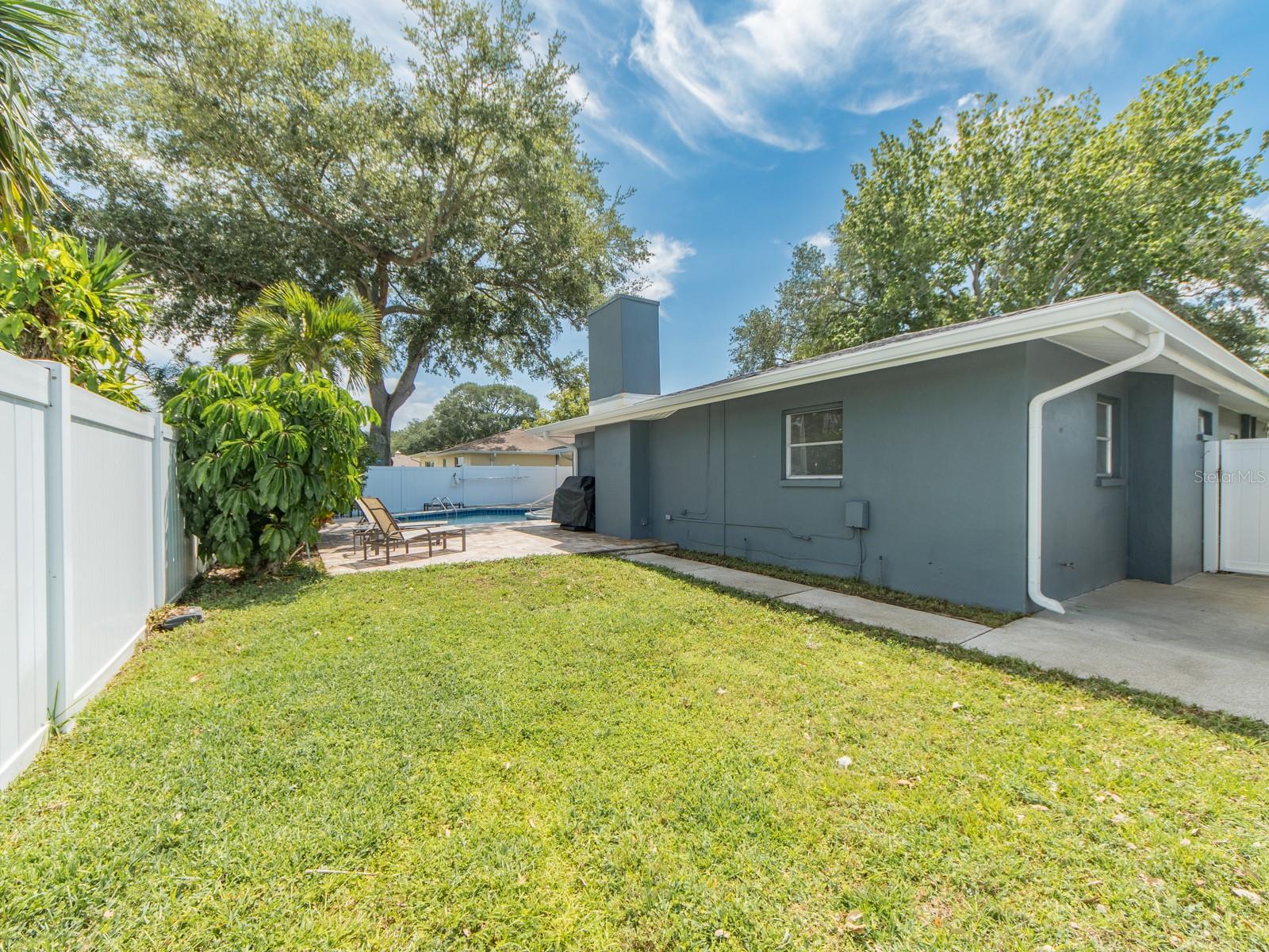 SUNSET LAKE ESTATES - Residential