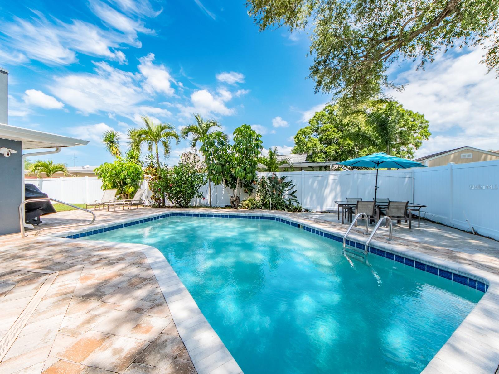 SUNSET LAKE ESTATES - Residential