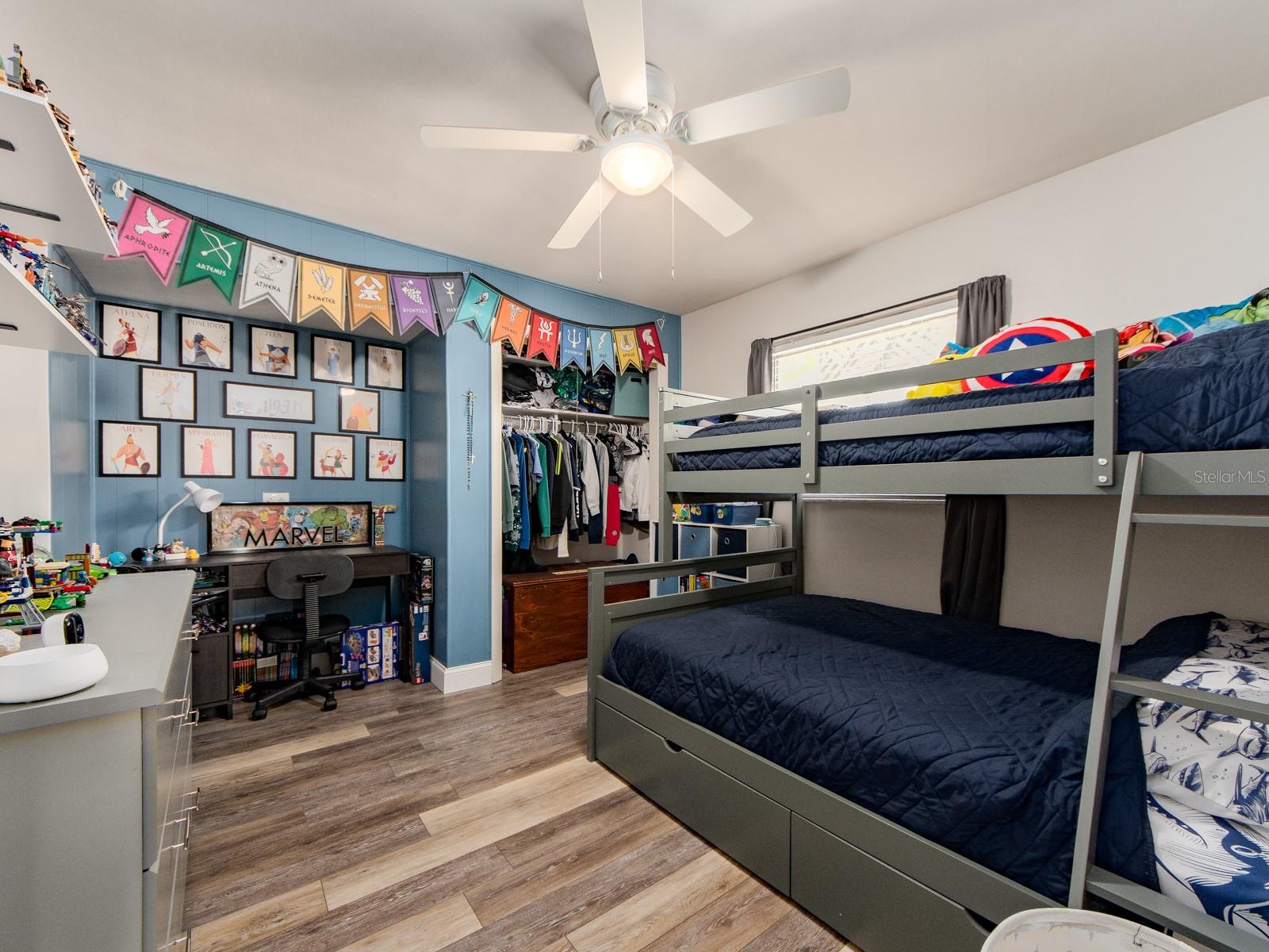 SUNSET LAKE ESTATES - Residential