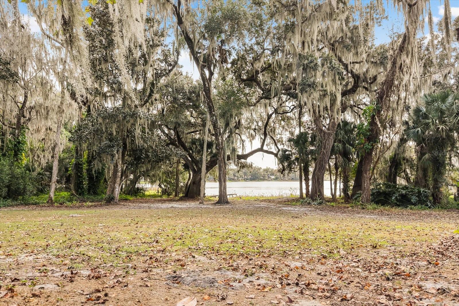 CAMELOT - Residential