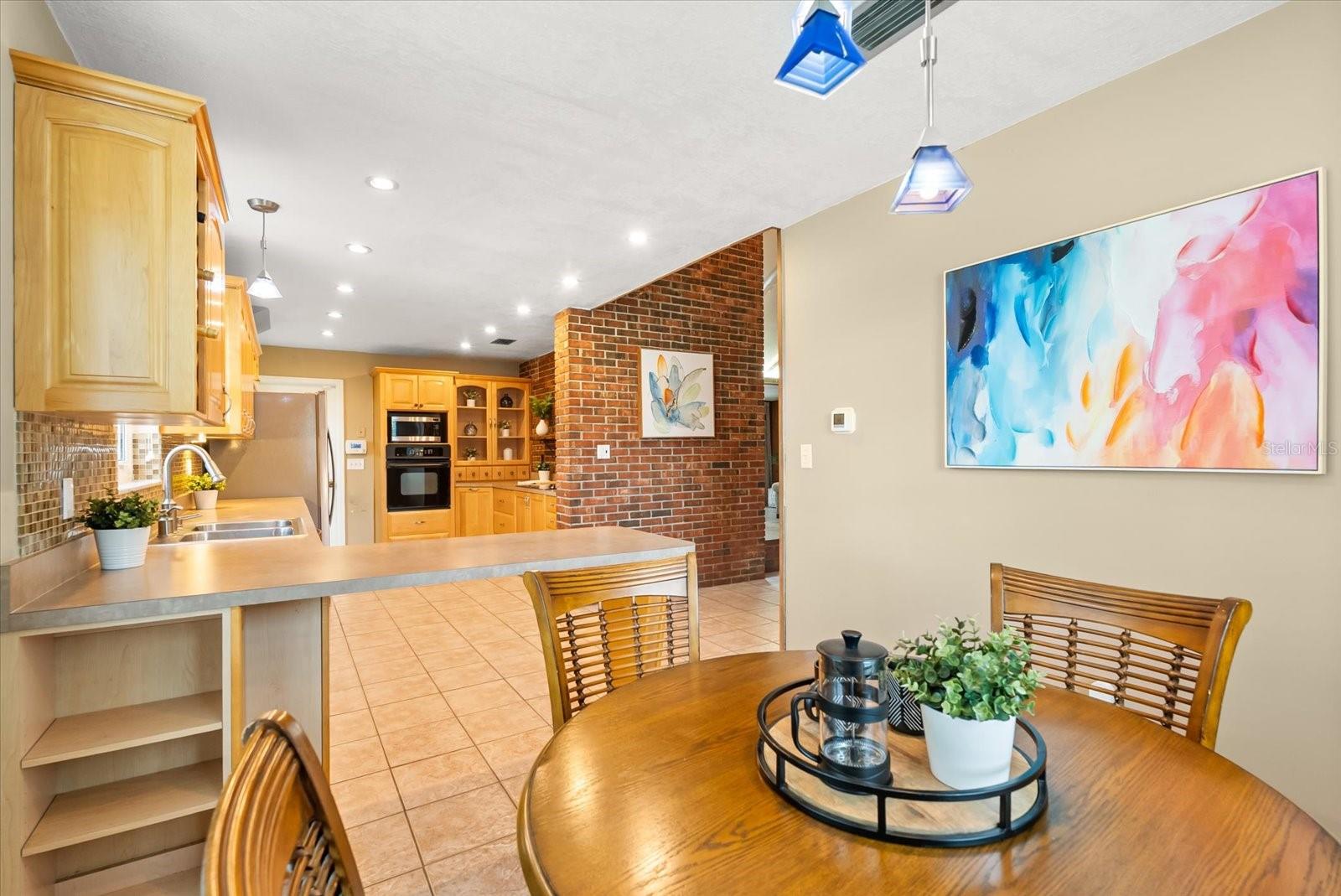 CAMELOT - Residential